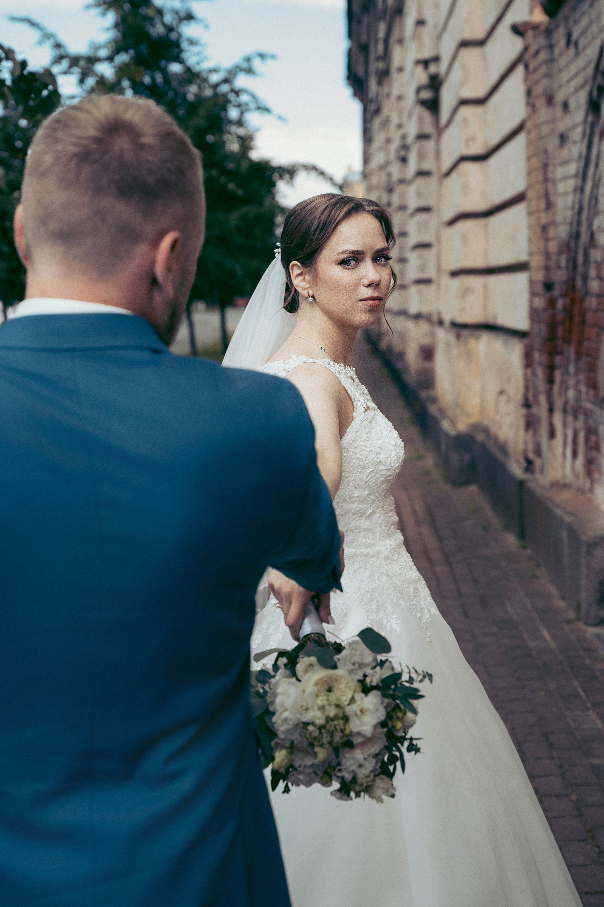 Оля и Владик. Sākums