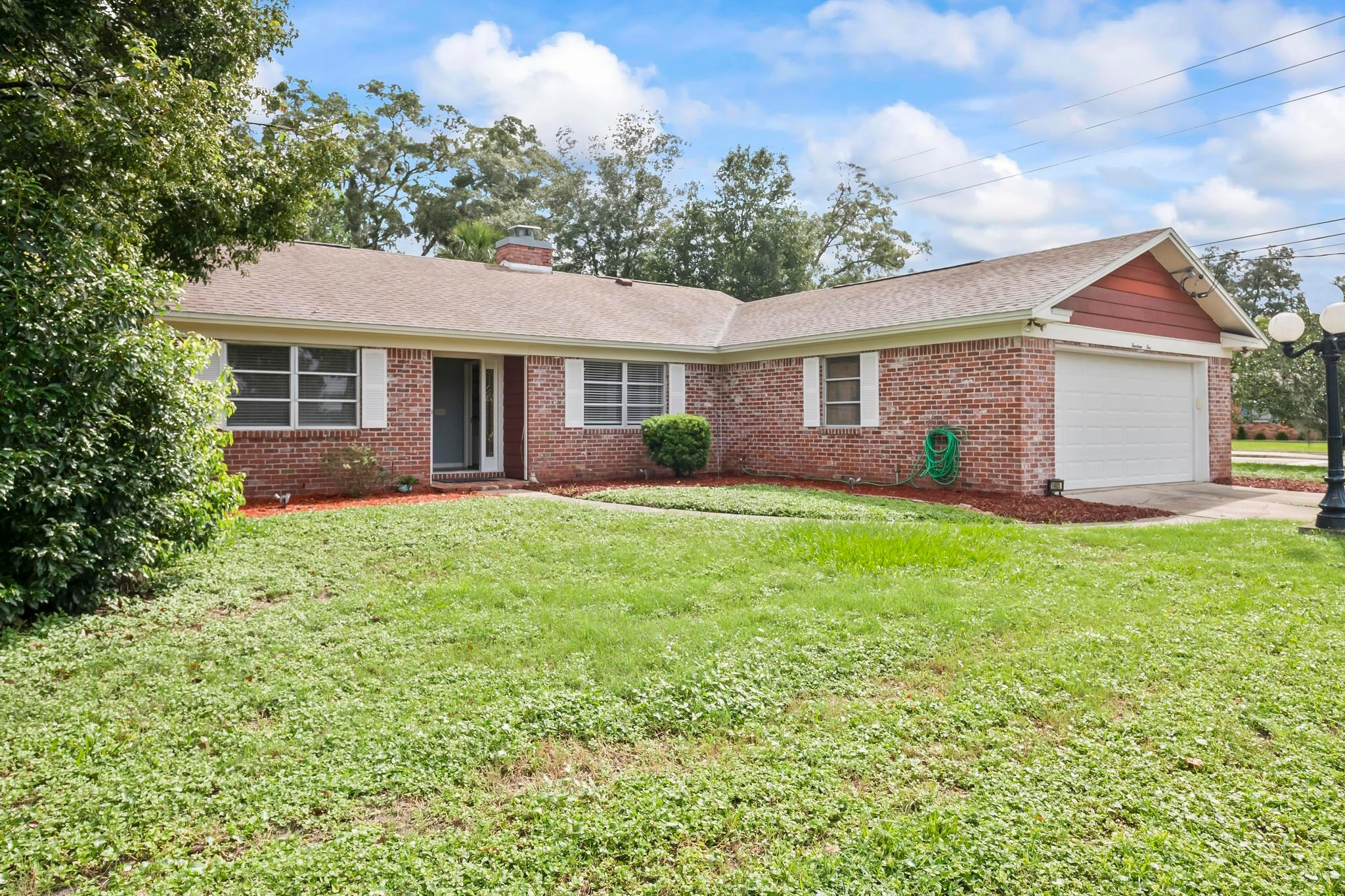 Carlotta Rd W, Jacksonville Fl 32 211