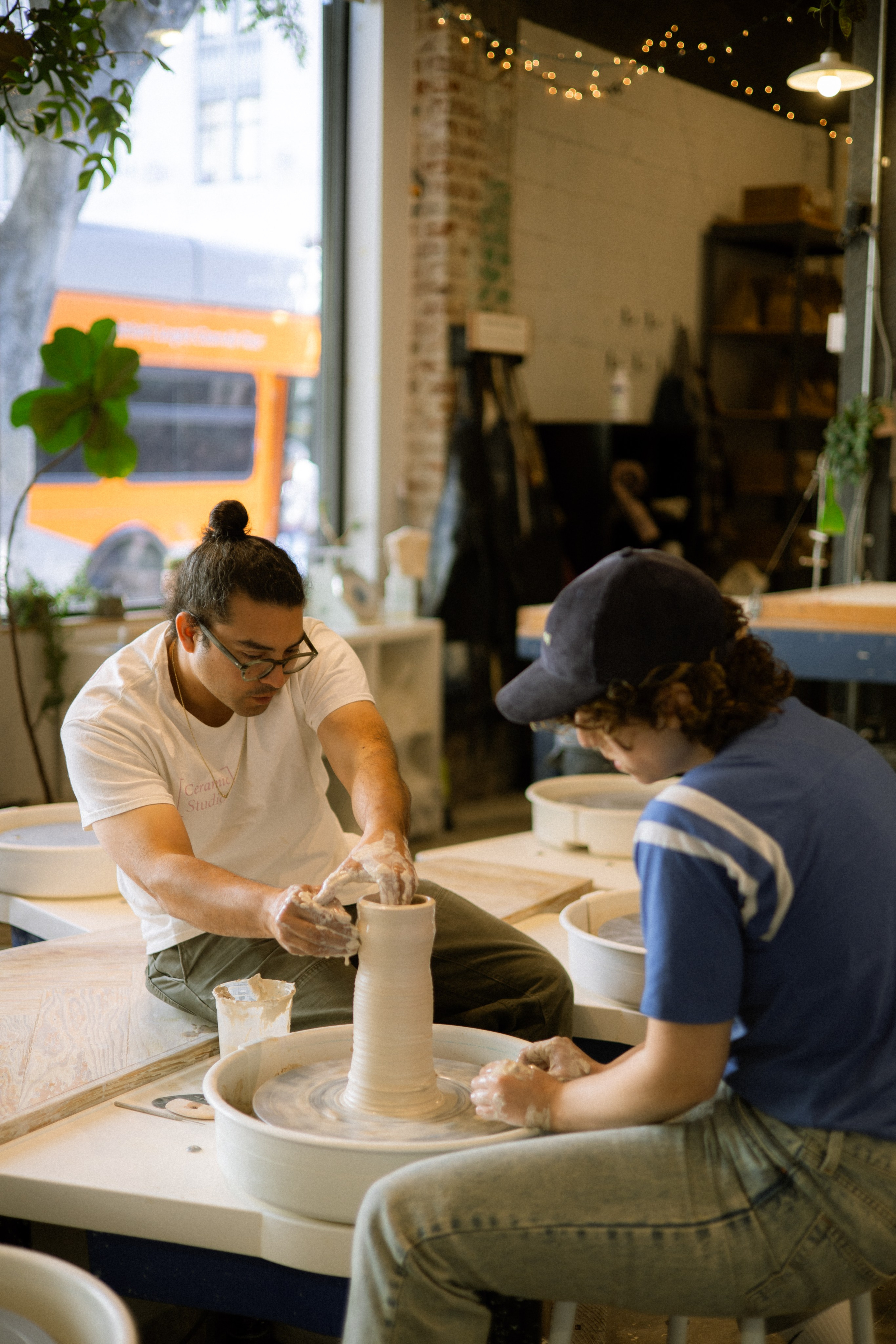 Pottery Studio Session | Throw Clay LA Studio. Photographer in Los Angeles. Julia Ishmuratova