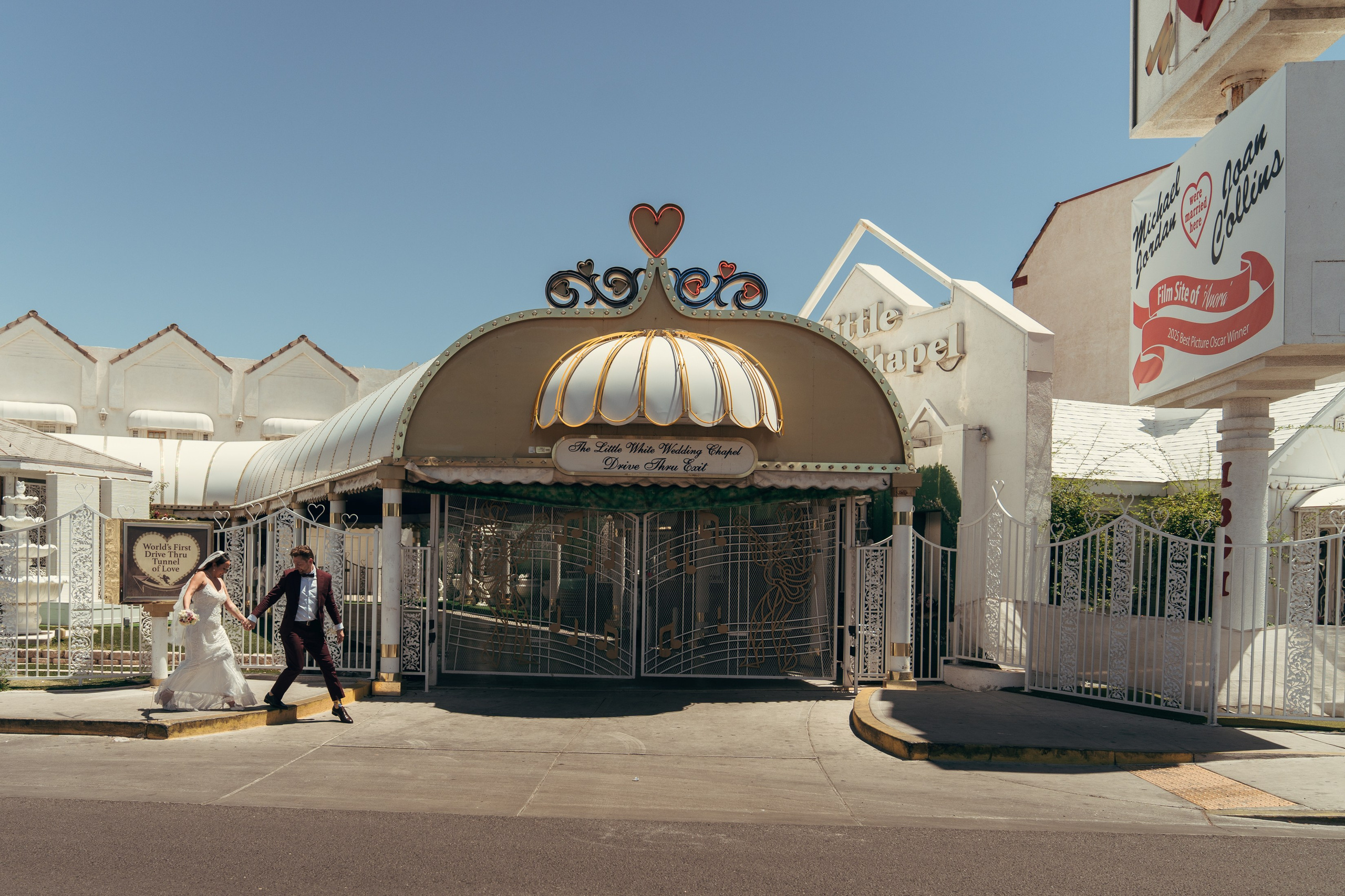 Justin&Sheyla. Wedding & elopement photographer Viktoriya Kravtsov. Las Vegas