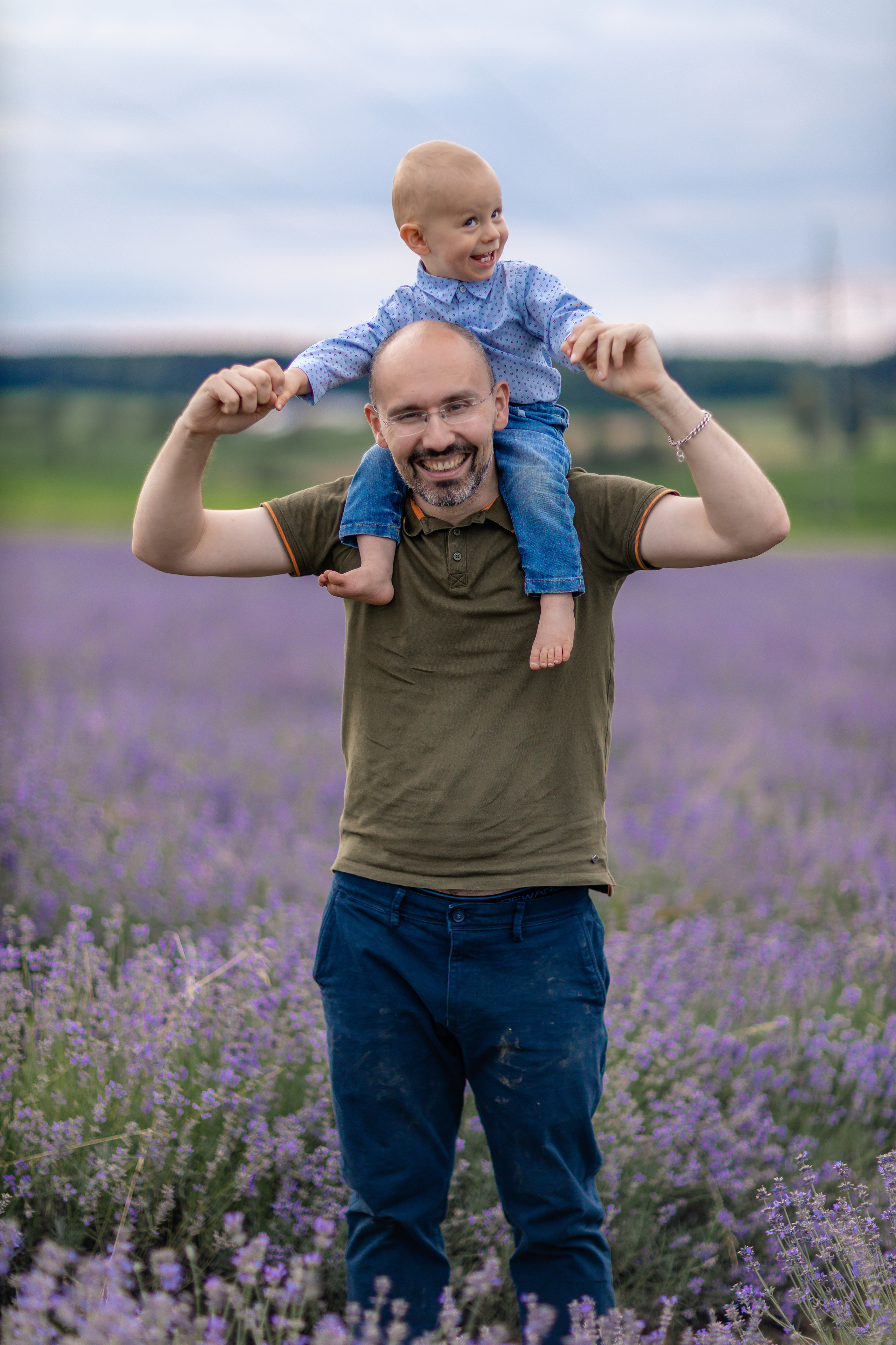 Im Lavendelfeld. Hochzeitsfotograf München Taufe Familienfotograf Tanja Mauke
