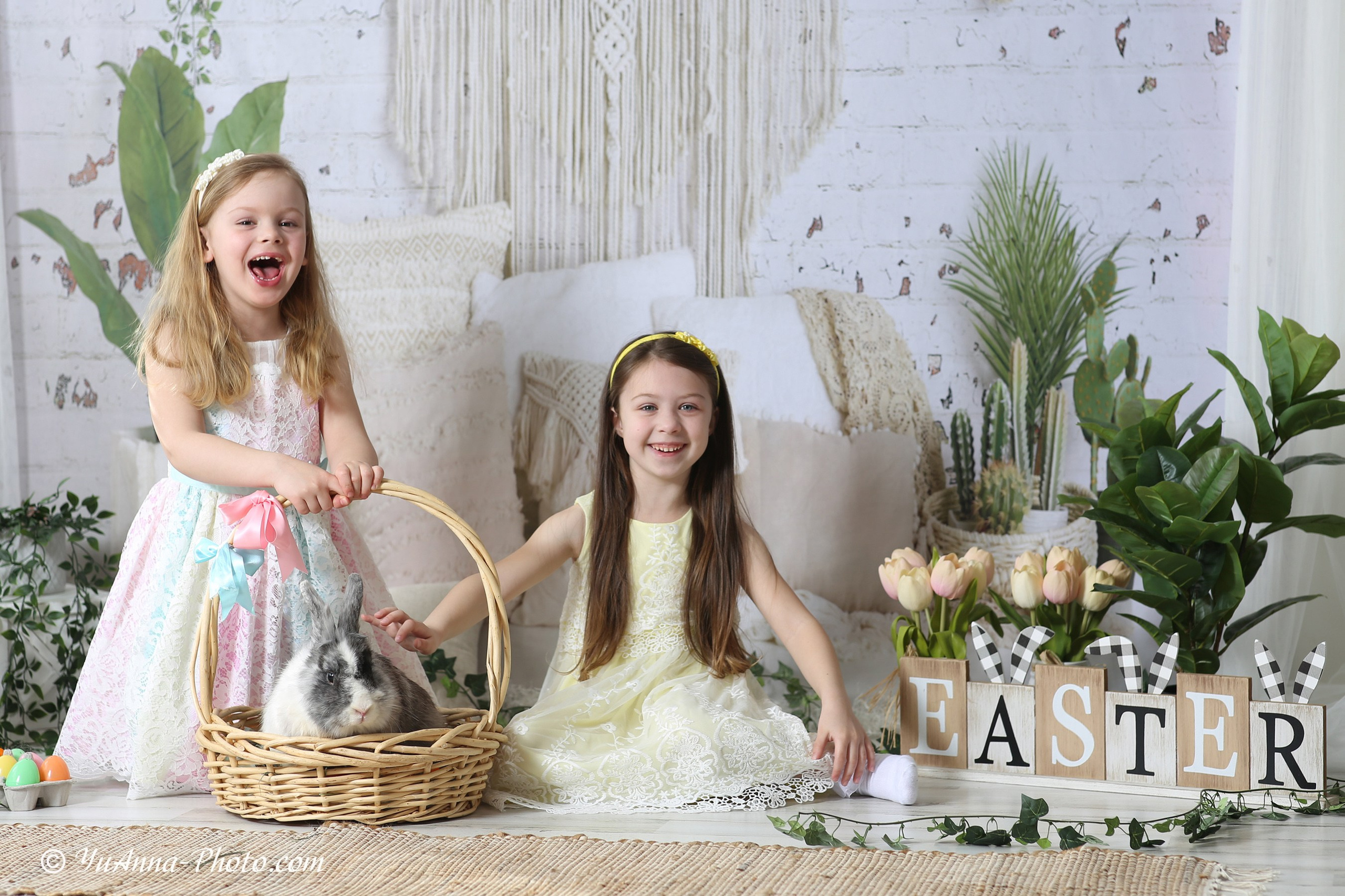 STUDIO Photoshoot. YuAnna studio. Family & Kids Photographer in Seattle area, located in