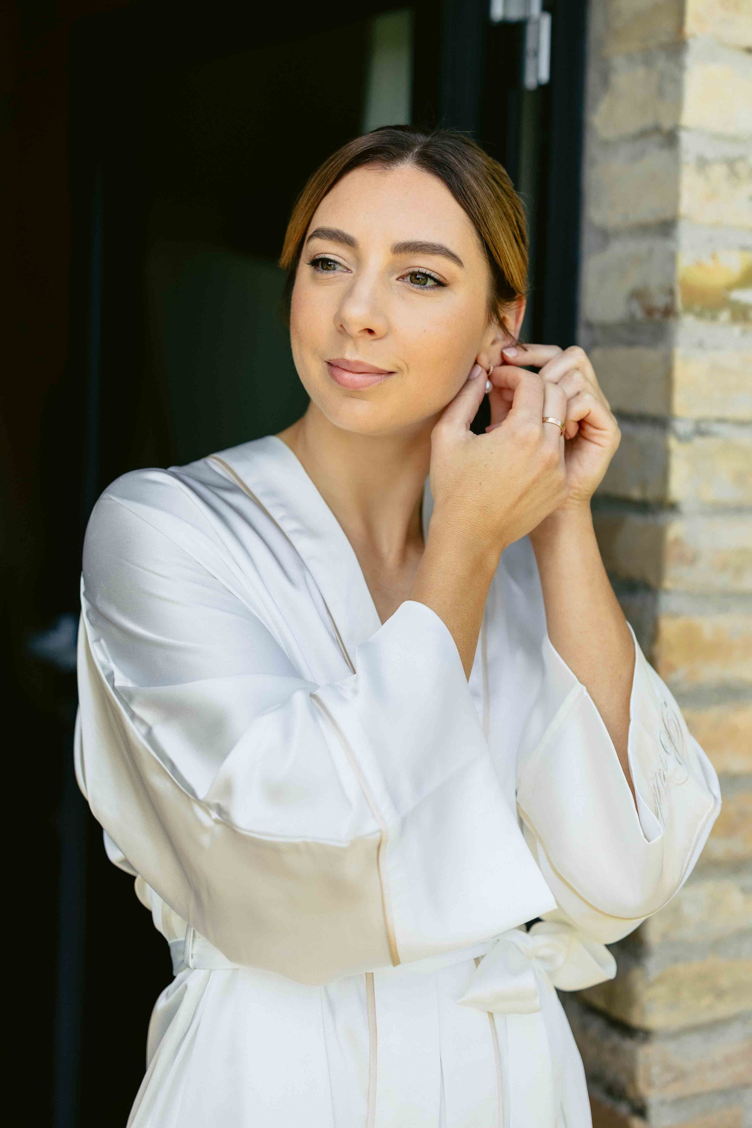 Getting Ready Bride at Borgo Bastia Creti 