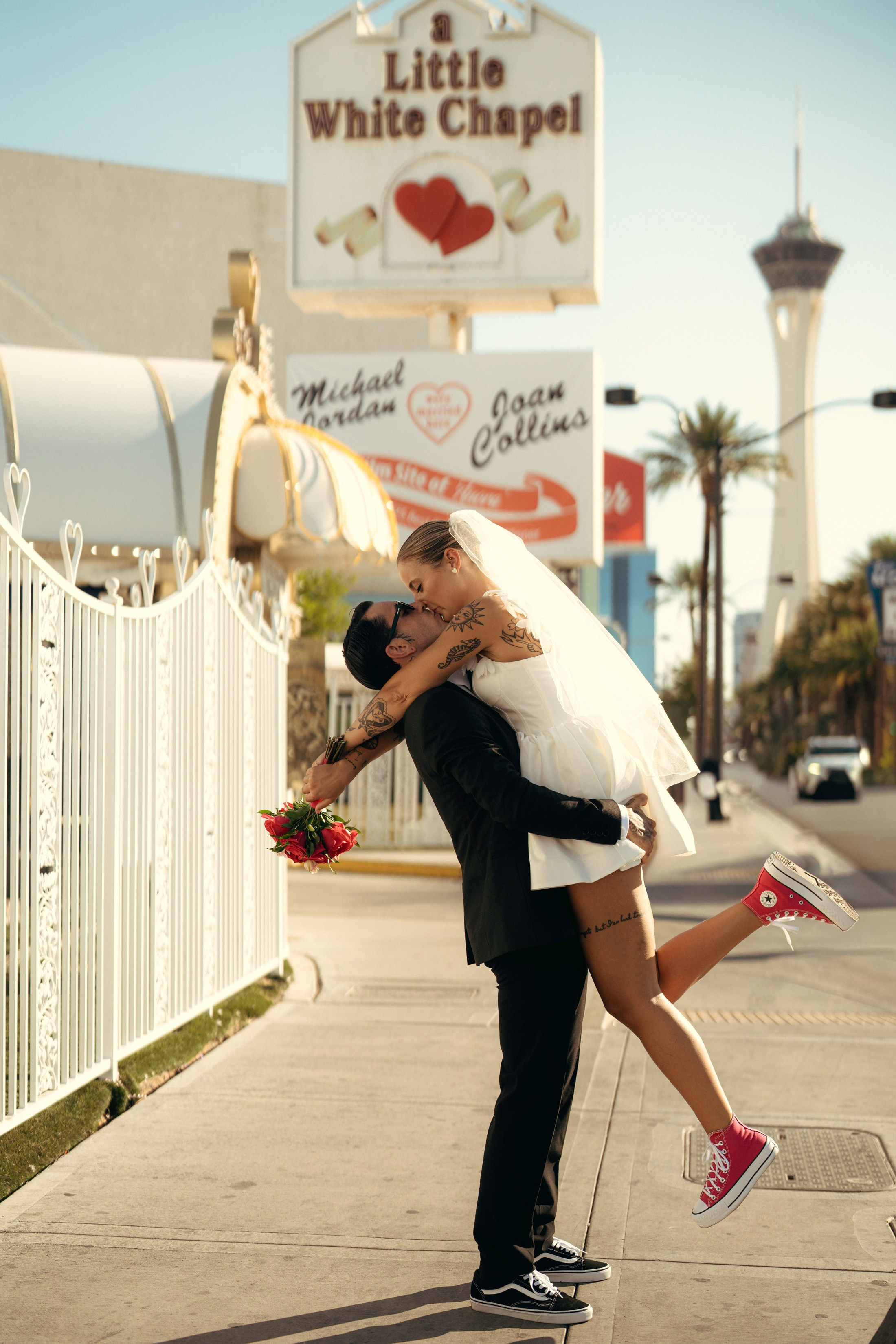 Klara&Marsel. Wedding & elopement photographer Viktoriya Kravtsov. Las Vegas