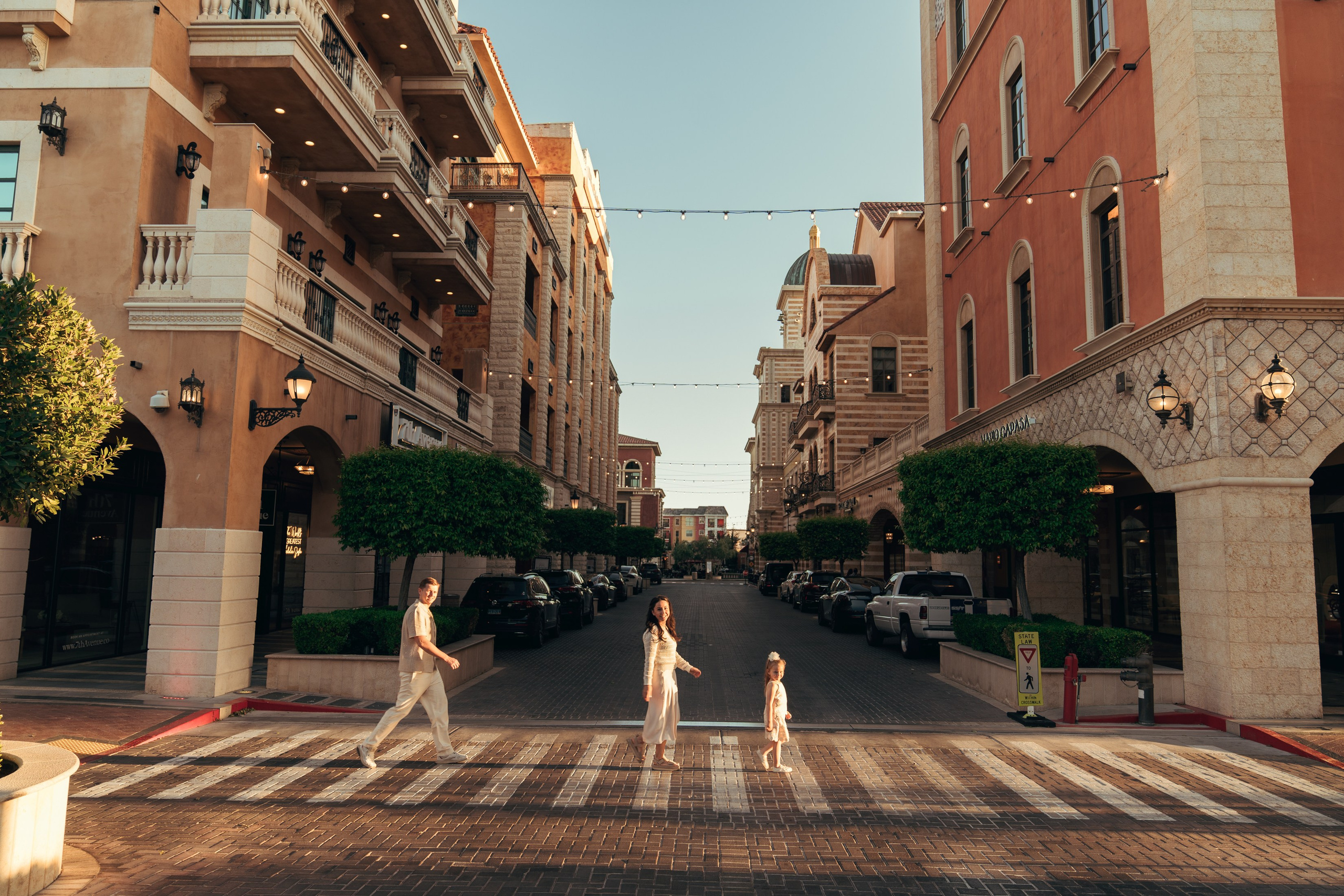 Family. Wedding & elopement photographer Viktoriya Kravtsov. Las Vegas
