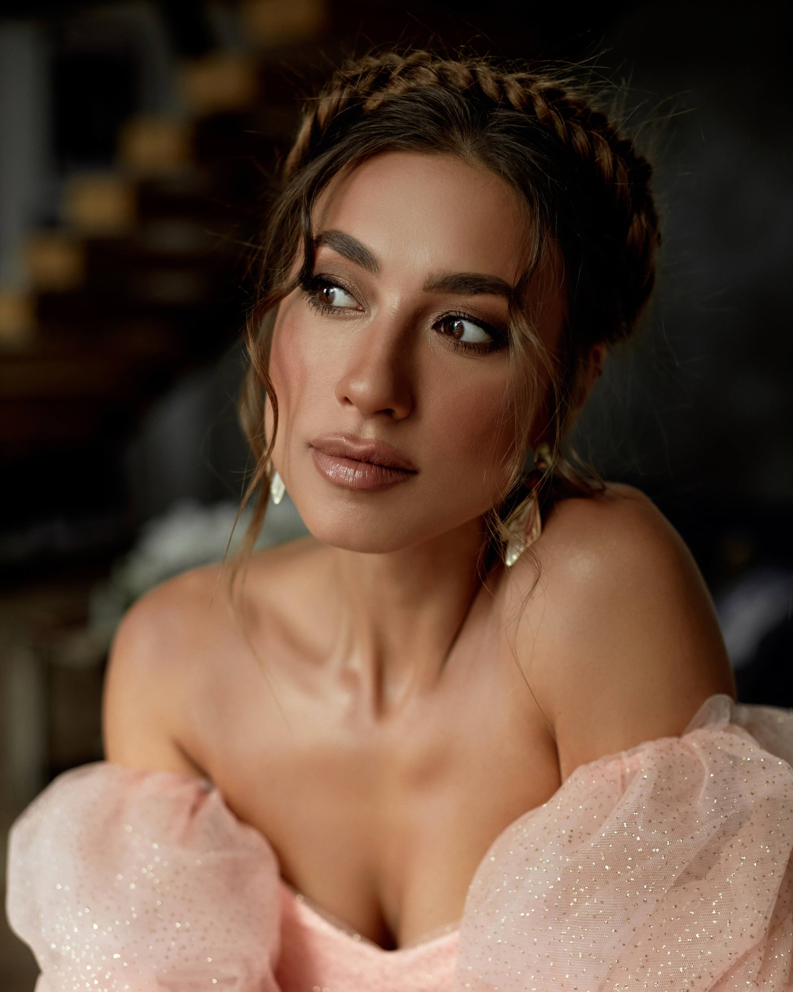 Alexandra. Amazing photo session at a time convenient for you. Y