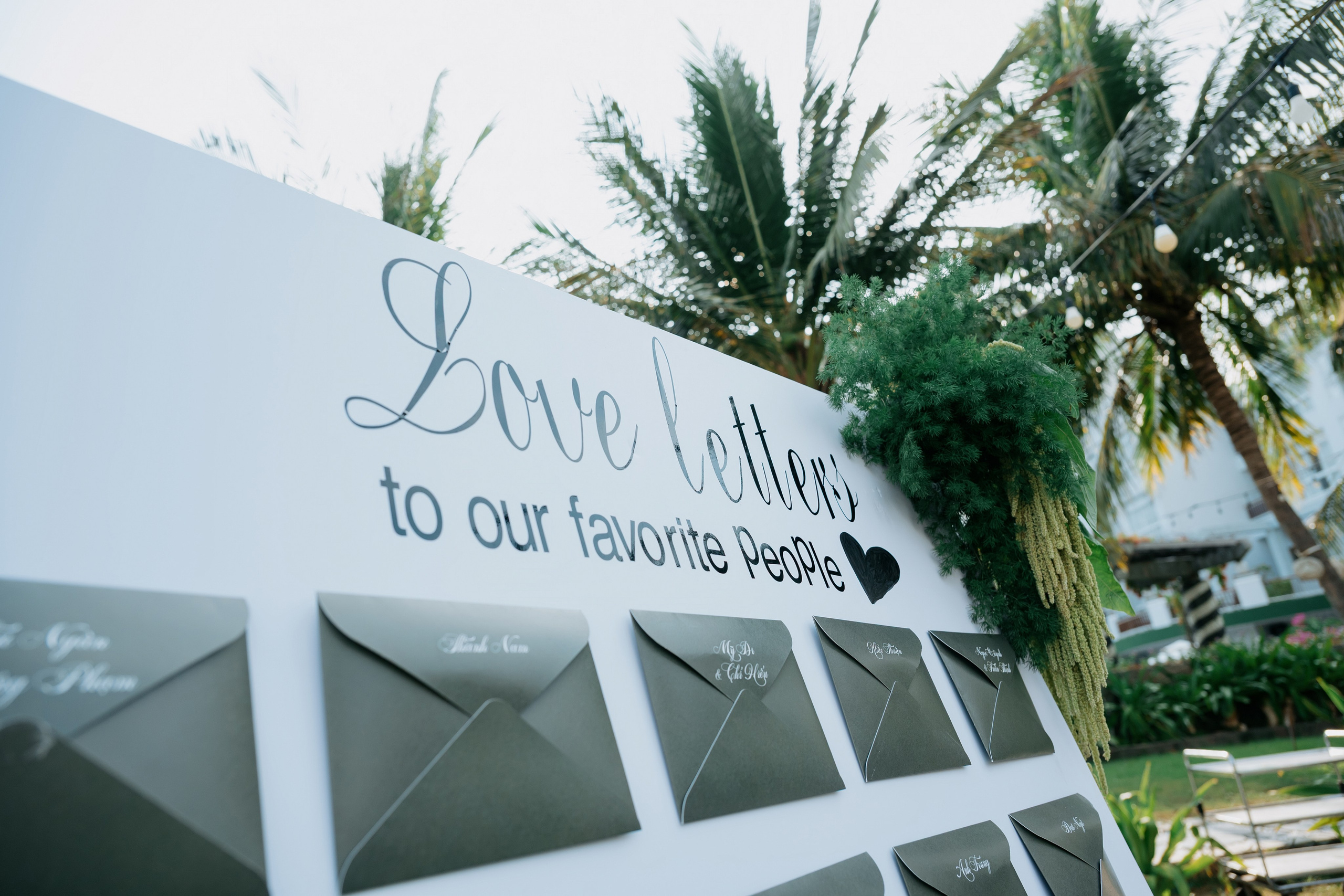 DIEU & THINH/Destination Wedding. Nhiếp ảnh gia đám cưới hàng đầu tại Thành Phố Hồ Chí Minh