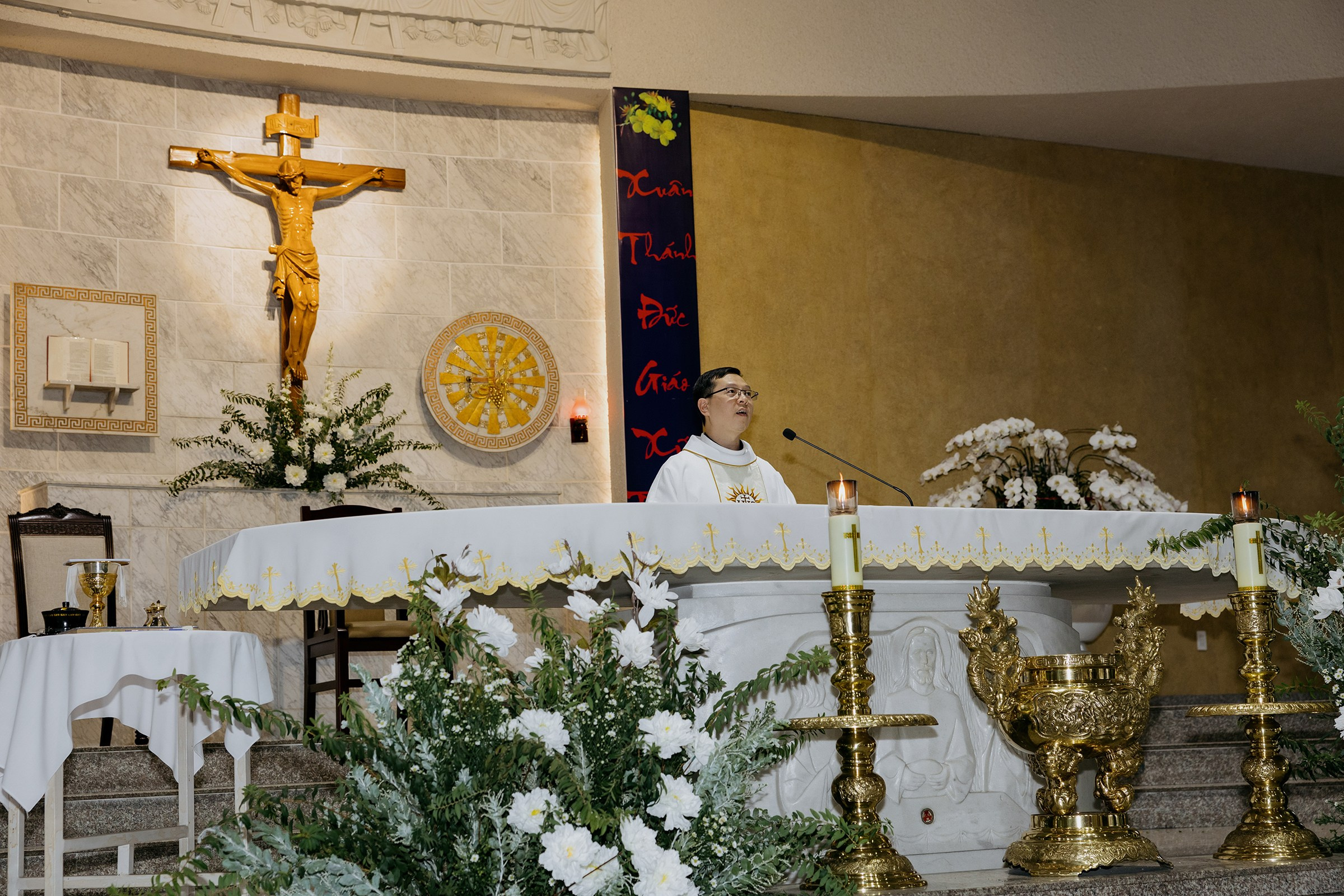 Church Wedding / Nica & Xavier. Nhiếp ảnh gia đám cưới hàng đầu tại Thành Phố Hồ Chí Minh