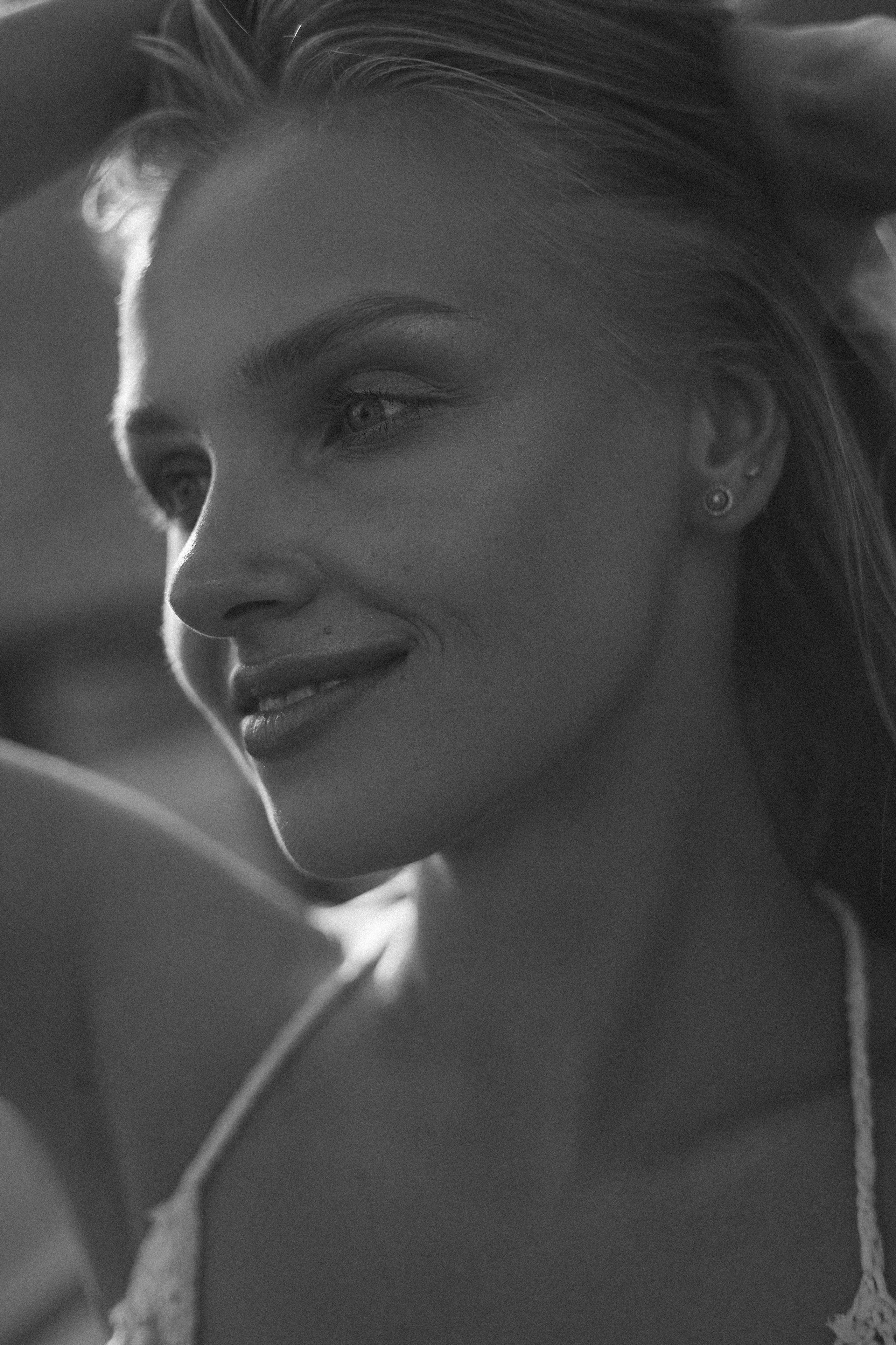 Моника. Услуги