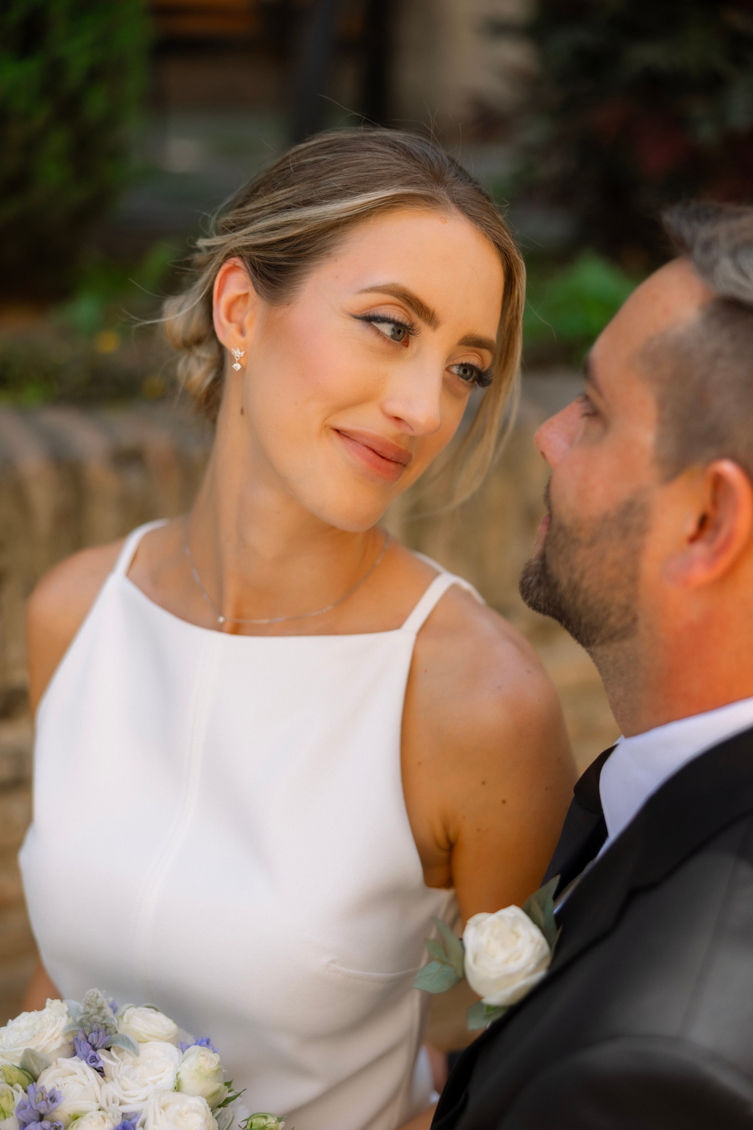 Lovely moments in Tbilisi. Wedding photographer in Tbilisi Ioseb Mamniashvili