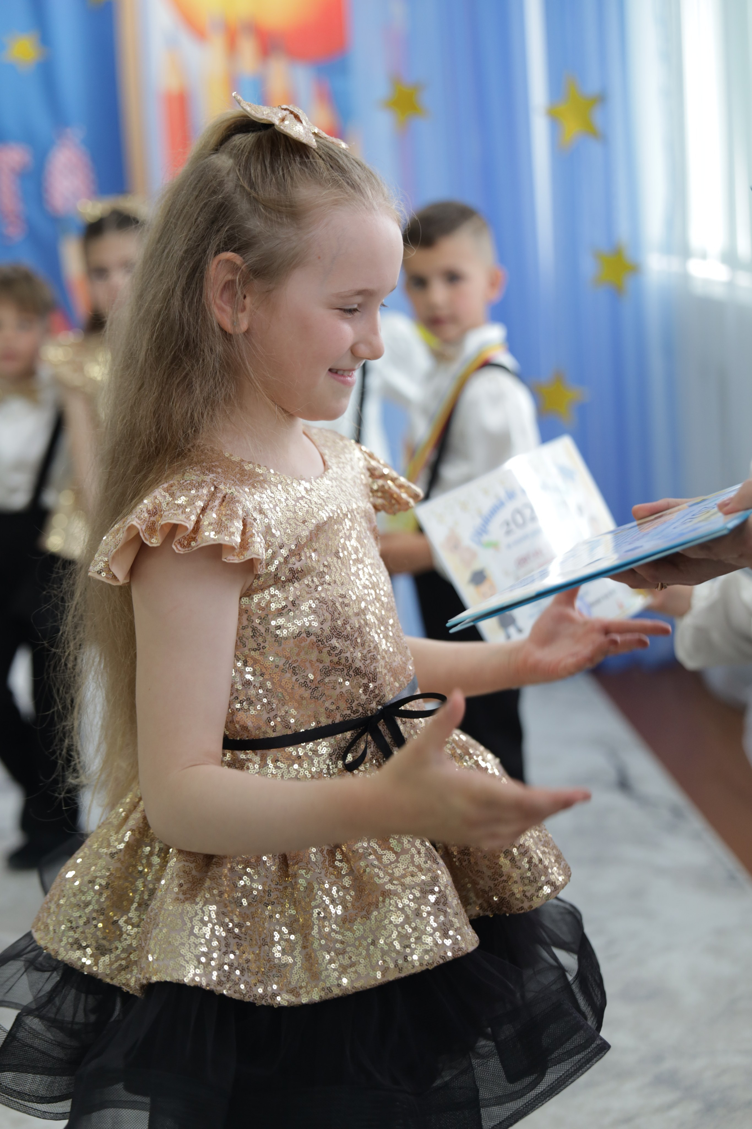 O filă de copilărie.... Alika Dia- Fotograf în Republica Moldova, Strășeni