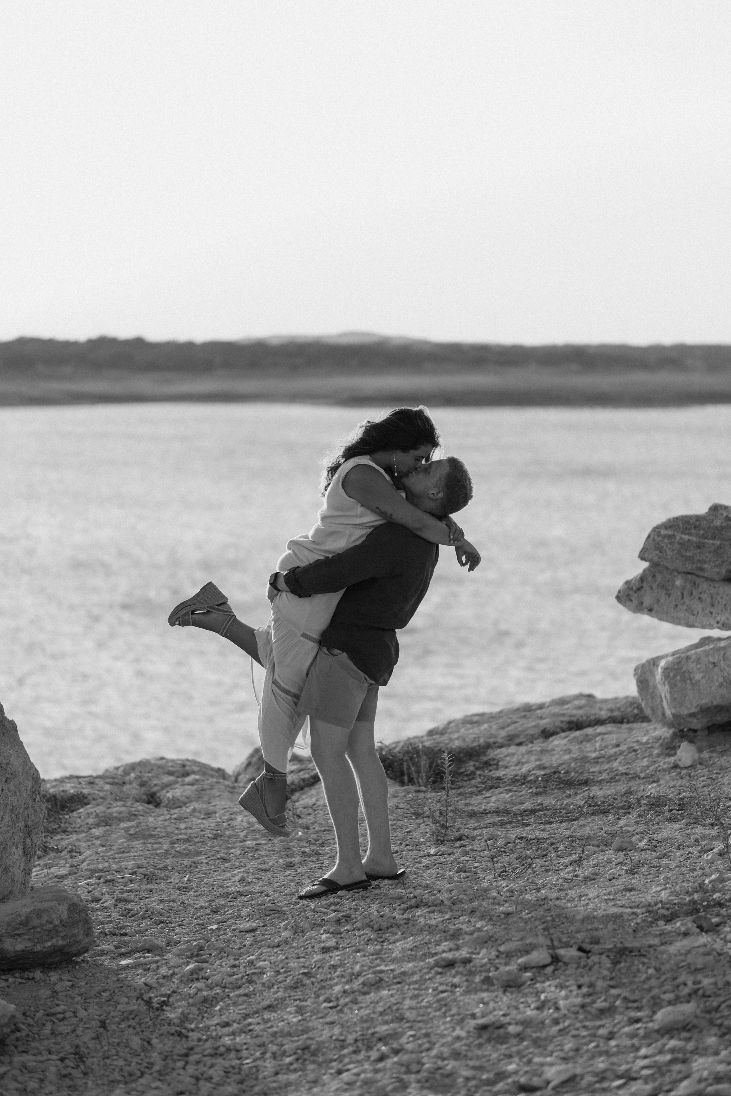 JUST MARRIED. Lens Captures Life