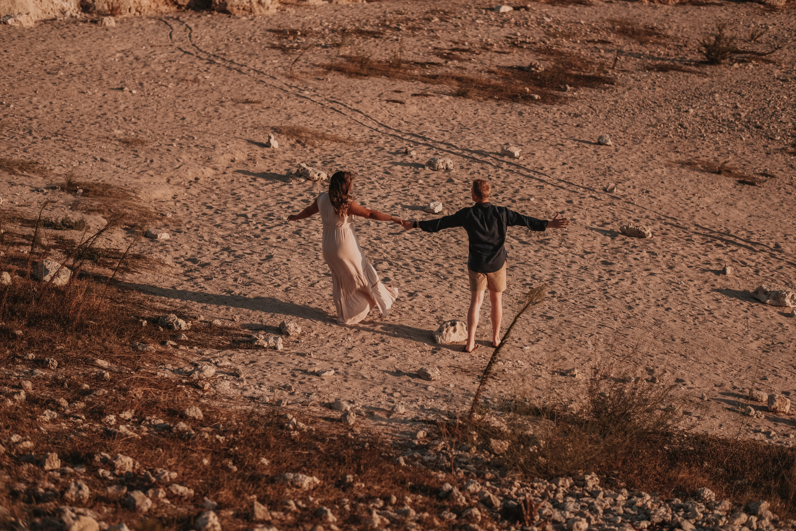 JUST MARRIED. Lens Captures Life