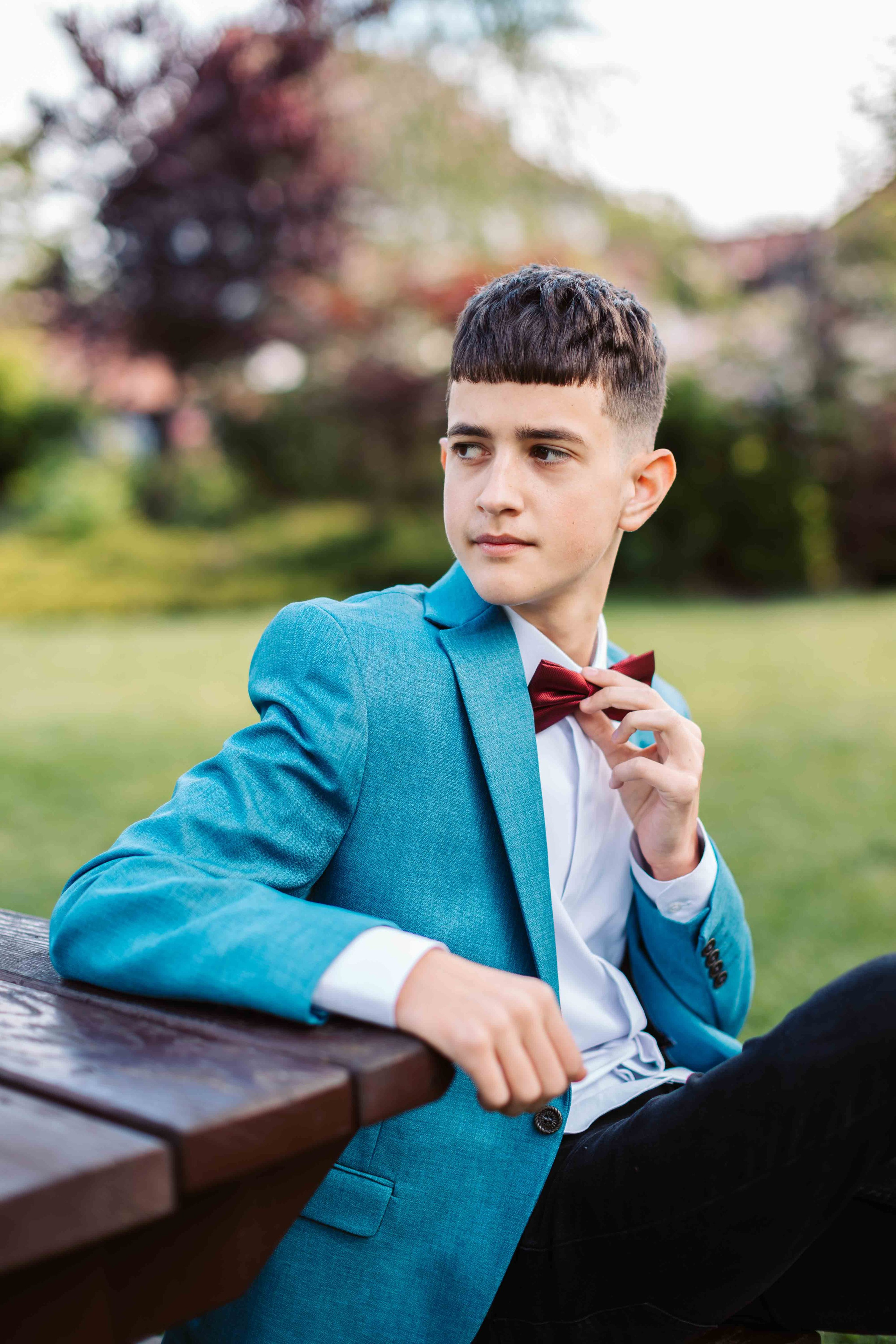 8B — Tudor Vladimirescu. Contrast Studio