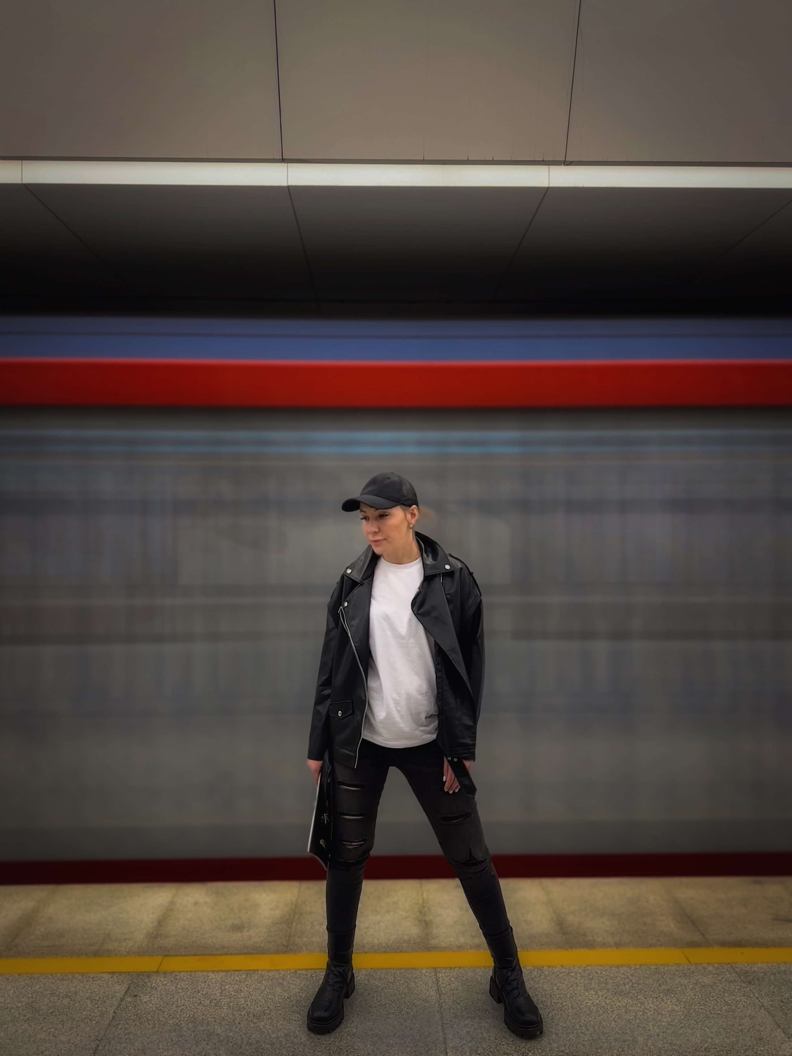 Одной ночью в метро. Kindshephoto Женский и семейный фотограф Москва