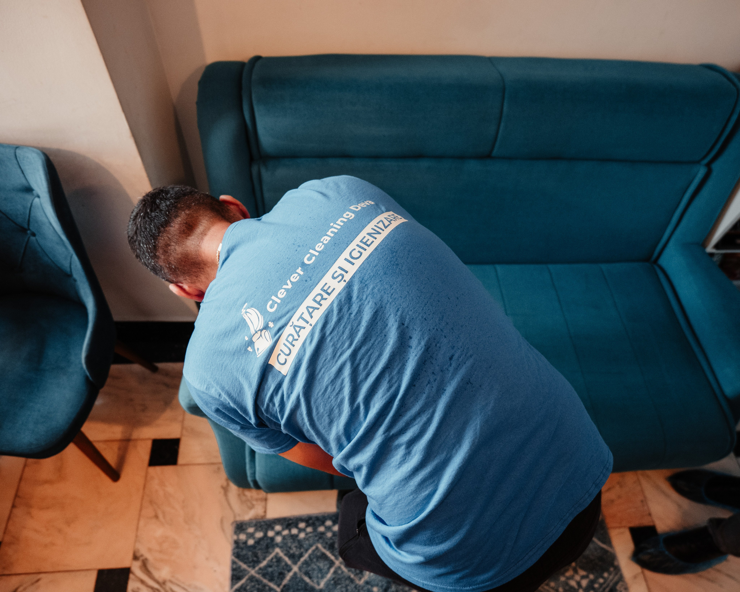 CLEVER CLEANING. Freesh Media Products