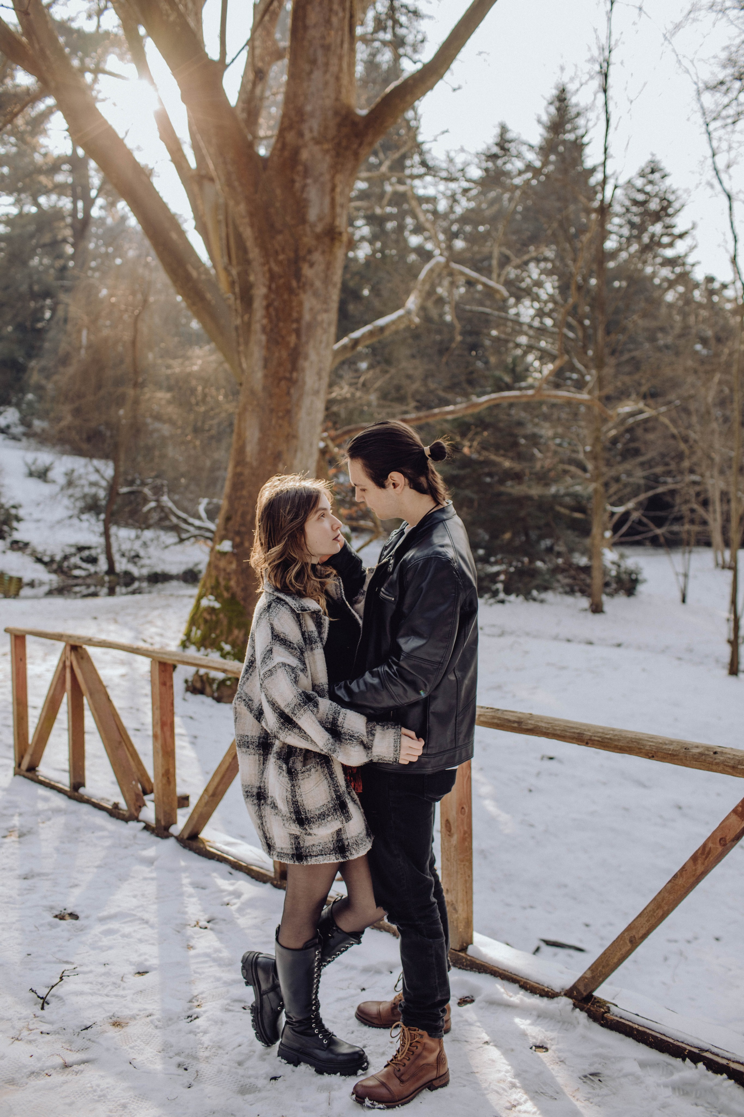 Serafim & Beatrice. Wedding & couple photographer from Romania Rut Vetan