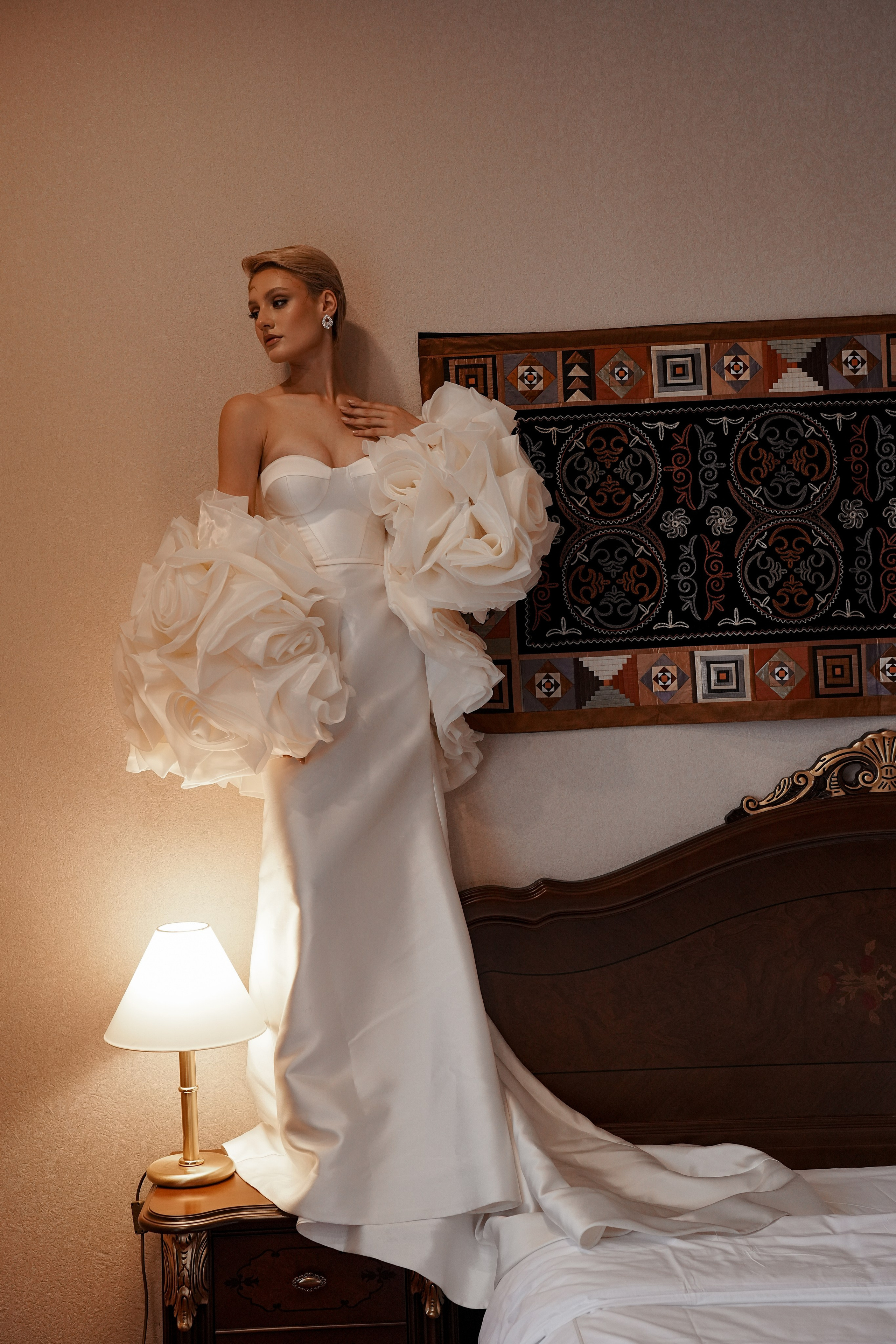 Николь Амир