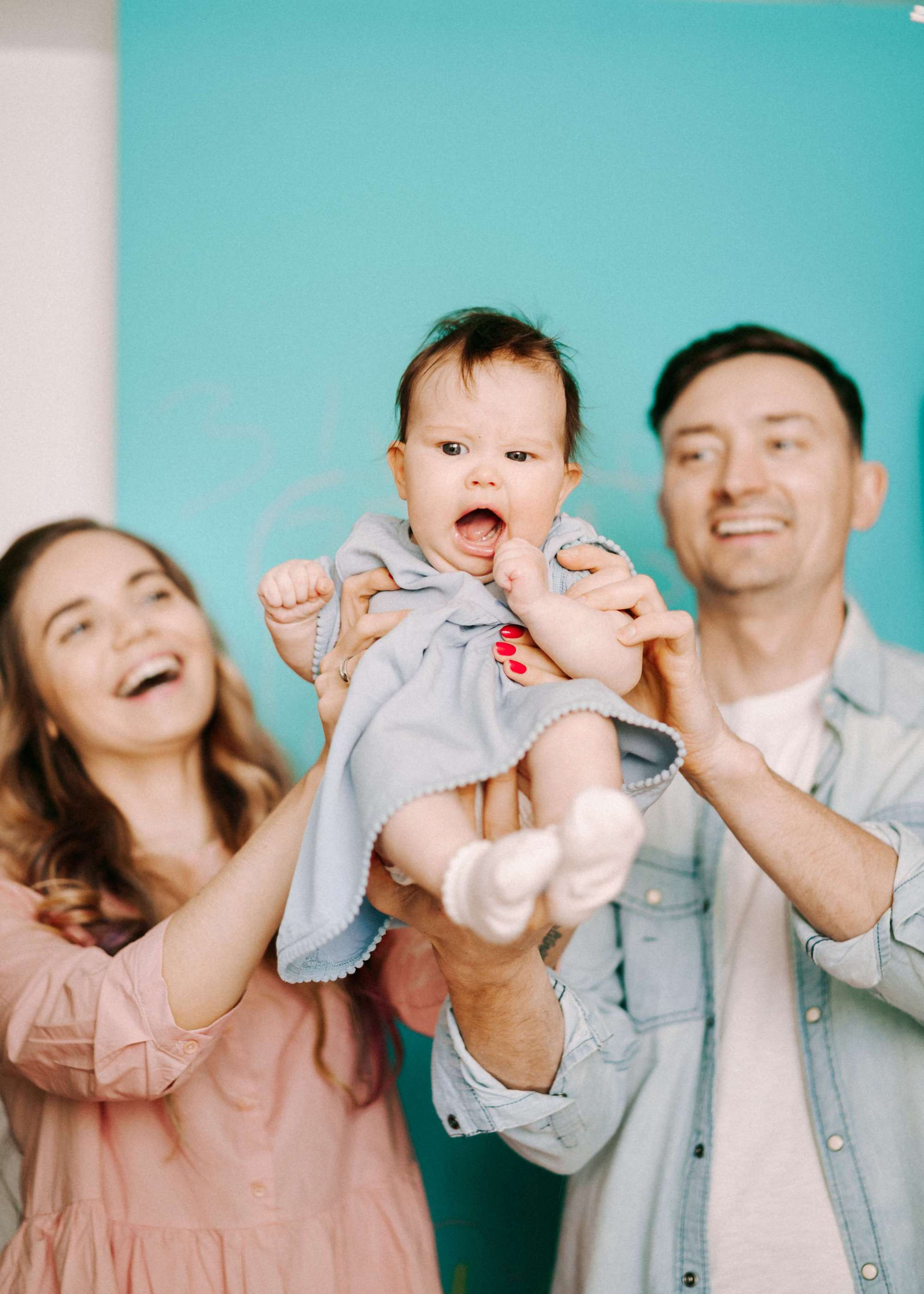 FAMILY SESSION AT HOME. Wedding Photography & Videography Team in California, Los Angeles, San Francisco, San Diego and Travel