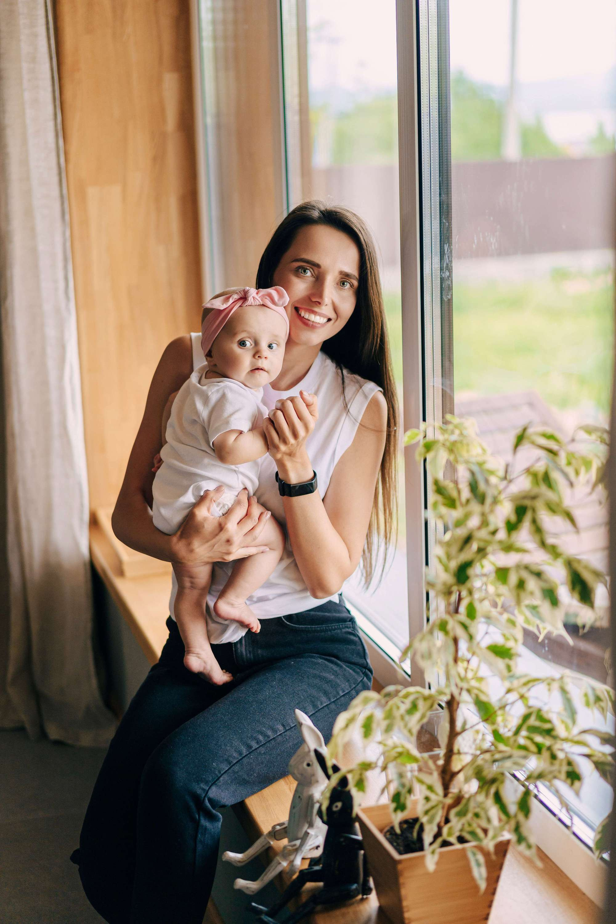 6 MONTHS BABY HOME SESSION. Wedding Photography & Videography Team in California, Los Angeles, San Francisco, San Diego and Travel