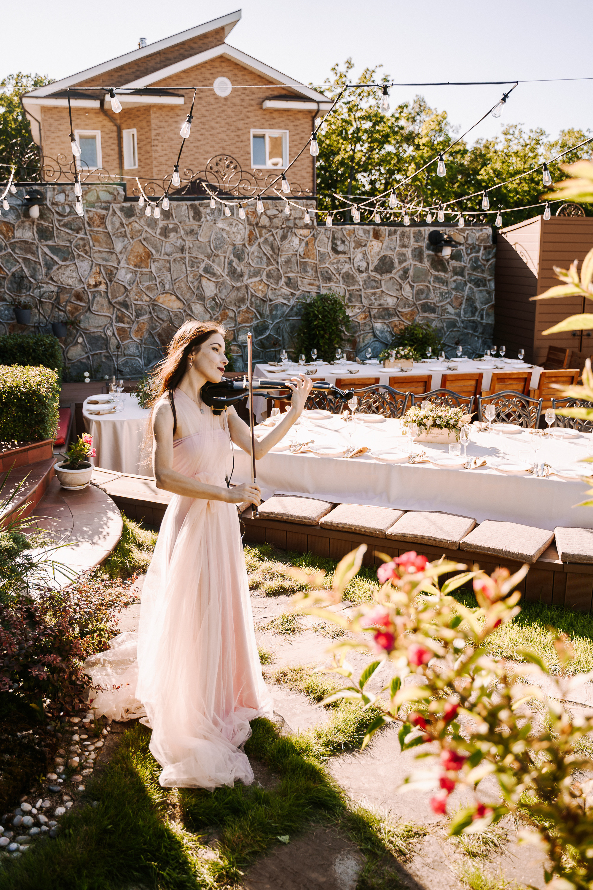 Backyard Wedding. Wedding Photography & Videography Team in California, Los Angeles, San Francisco, San Diego and Travel