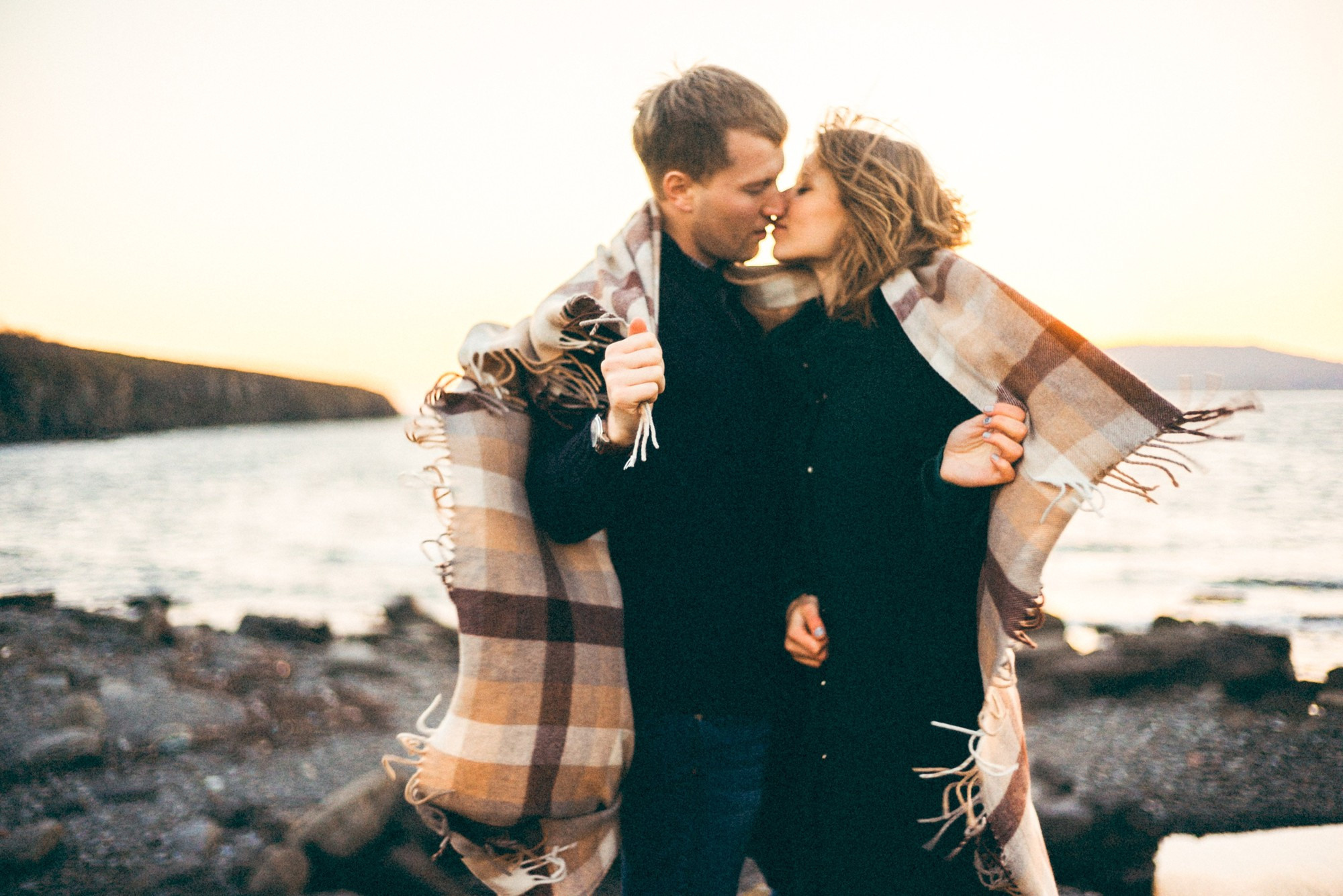 Proposal by the ocean. Wedding Photography & Videography Team in California, Los Angeles, San Francisco, San Diego and Travel