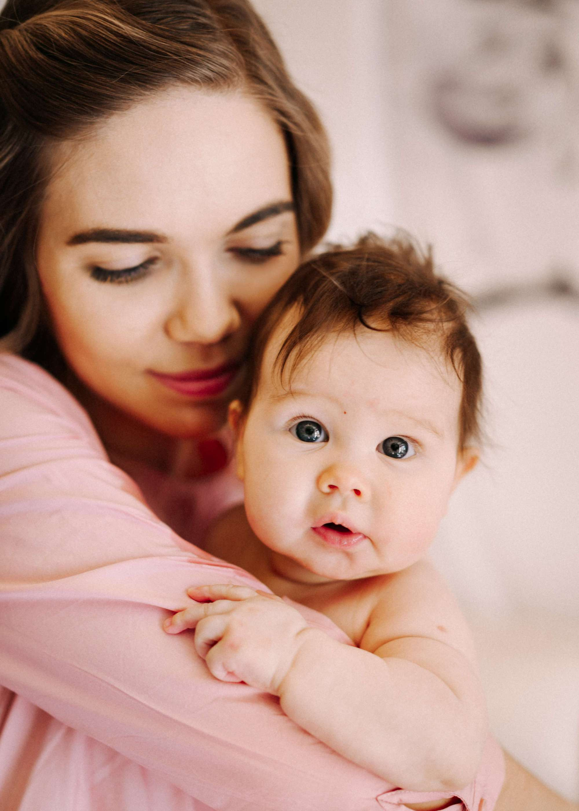 FAMILY SESSION AT HOME. Wedding Photography & Videography Team in California, Los Angeles, San Francisco, San Diego and Travel