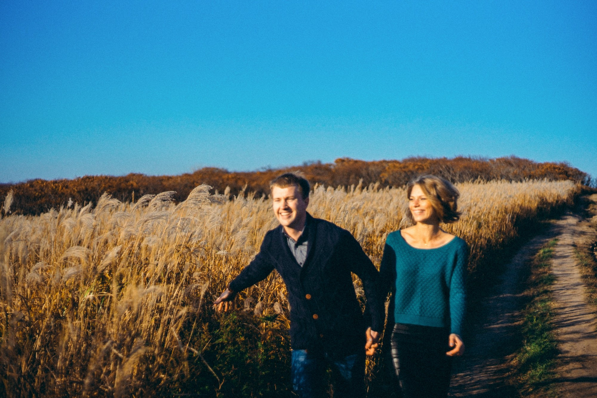 Proposal by the ocean. Wedding Photography & Videography Team in California, Los Angeles, San Francisco, San Diego and Travel