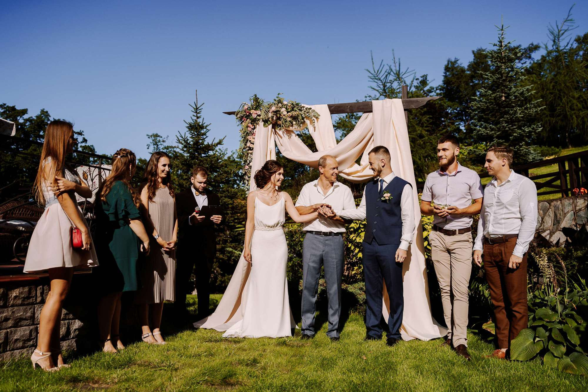 Backyard Wedding. Wedding Photography & Videography Team in California, Los Angeles, San Francisco, San Diego and Travel