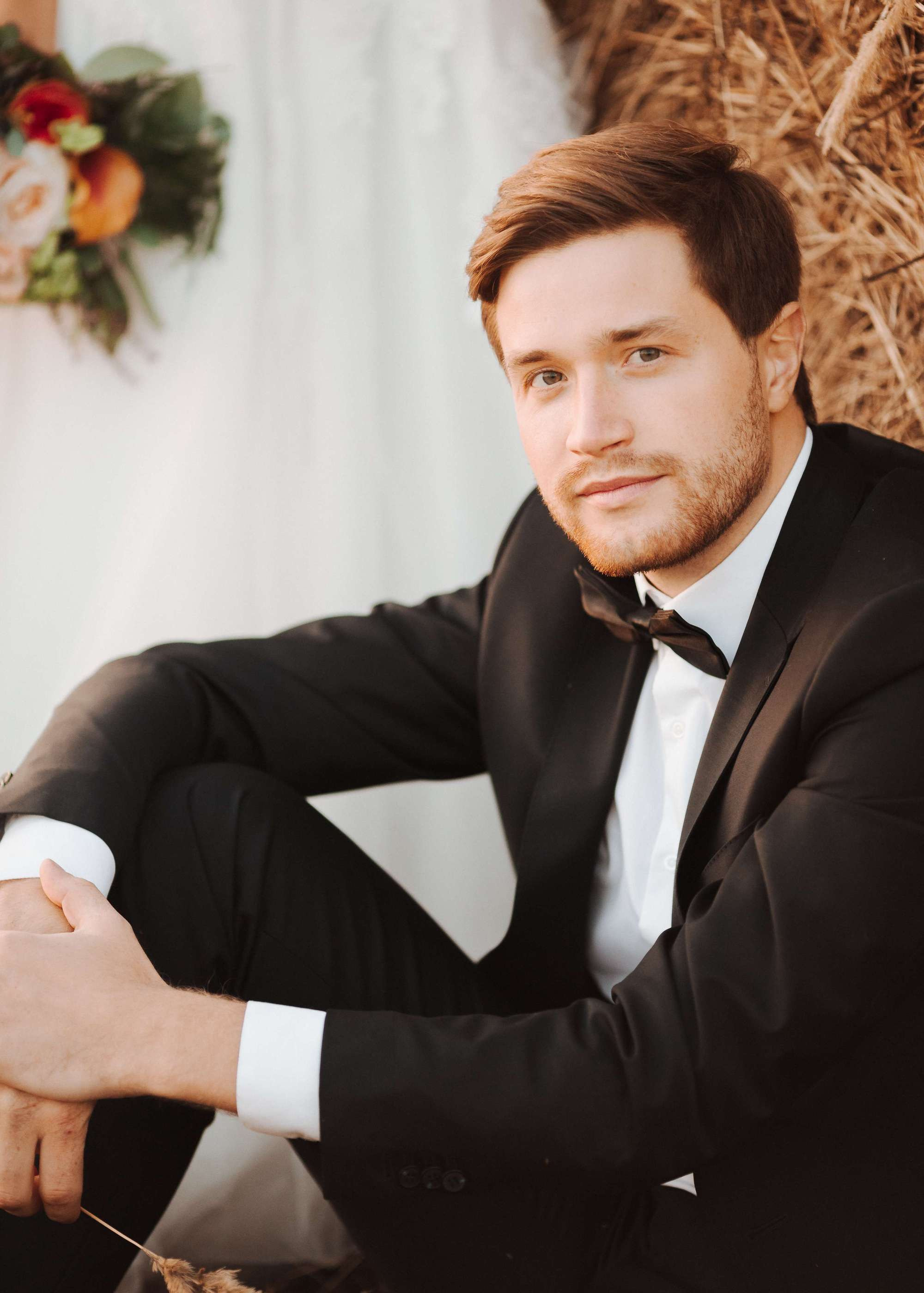 Elopement in Stacks of Hay. Wedding Photography & Videography Team in California, Los Angeles, San Francisco, San Diego and Travel
