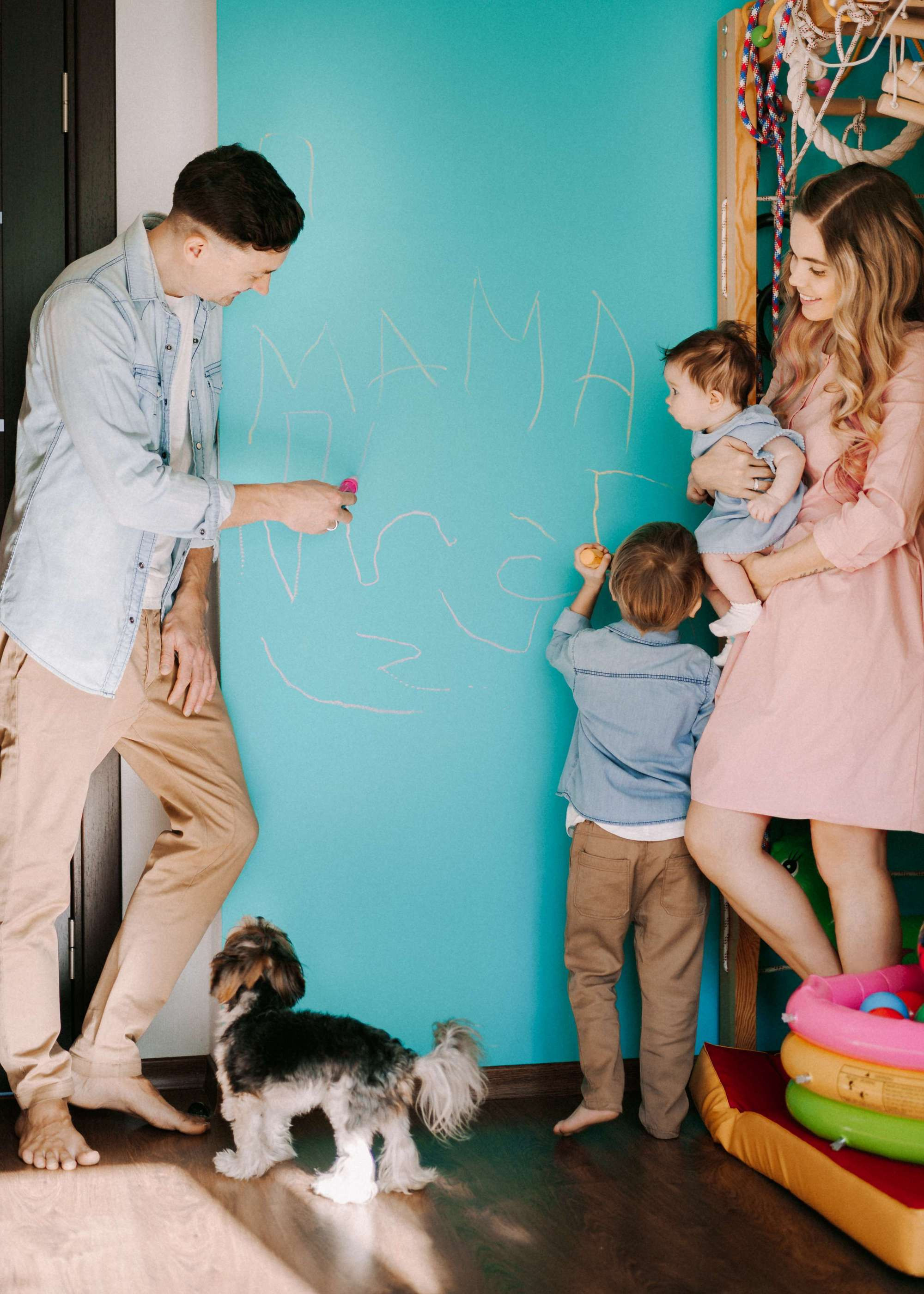 FAMILY SESSION AT HOME. Wedding Photography & Videography Team in California, Los Angeles, San Francisco, San Diego and Travel