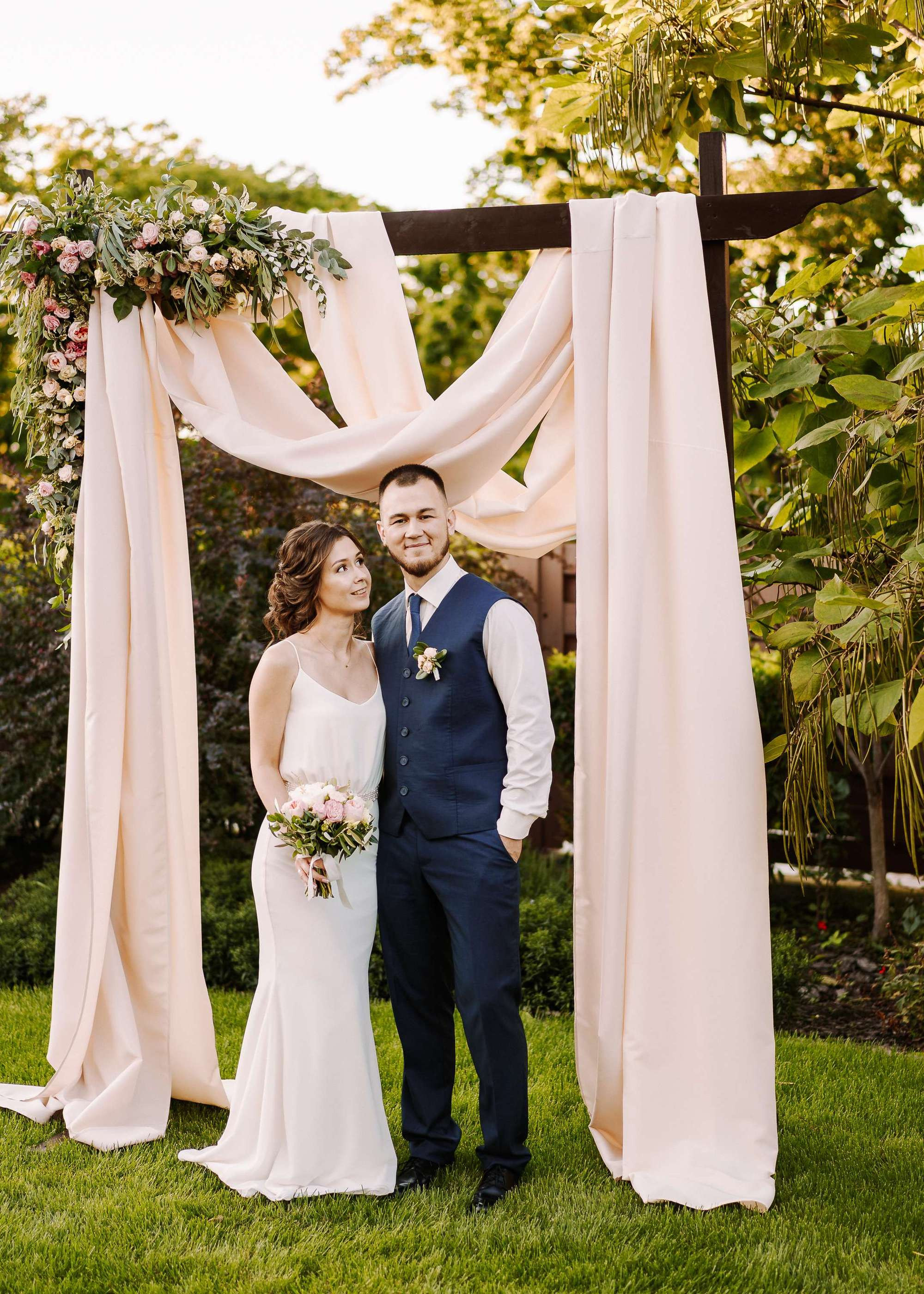 Backyard Wedding. Wedding Photography & Videography Team in California, Los Angeles, San Francisco, San Diego and Travel