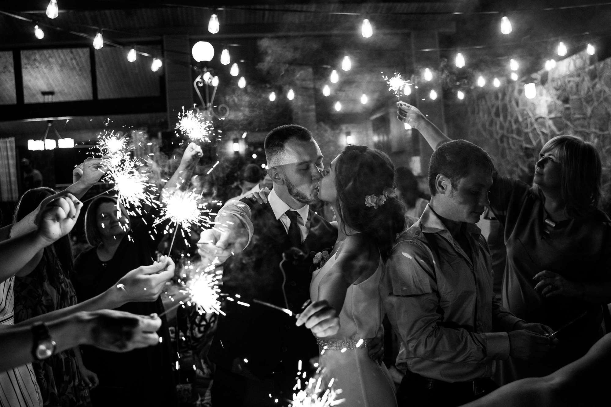 Backyard Wedding. Wedding Photography & Videography Team in California, Los Angeles, San Francisco, San Diego and Travel