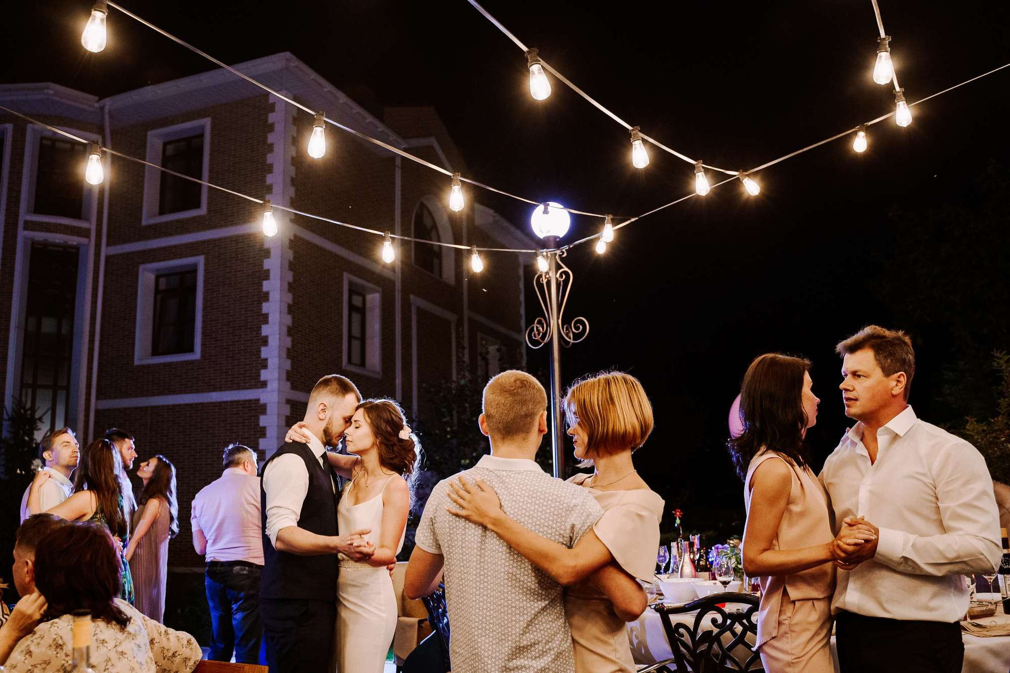 Backyard Wedding. Wedding Photography & Videography Team in California, Los Angeles, San Francisco, San Diego and Travel