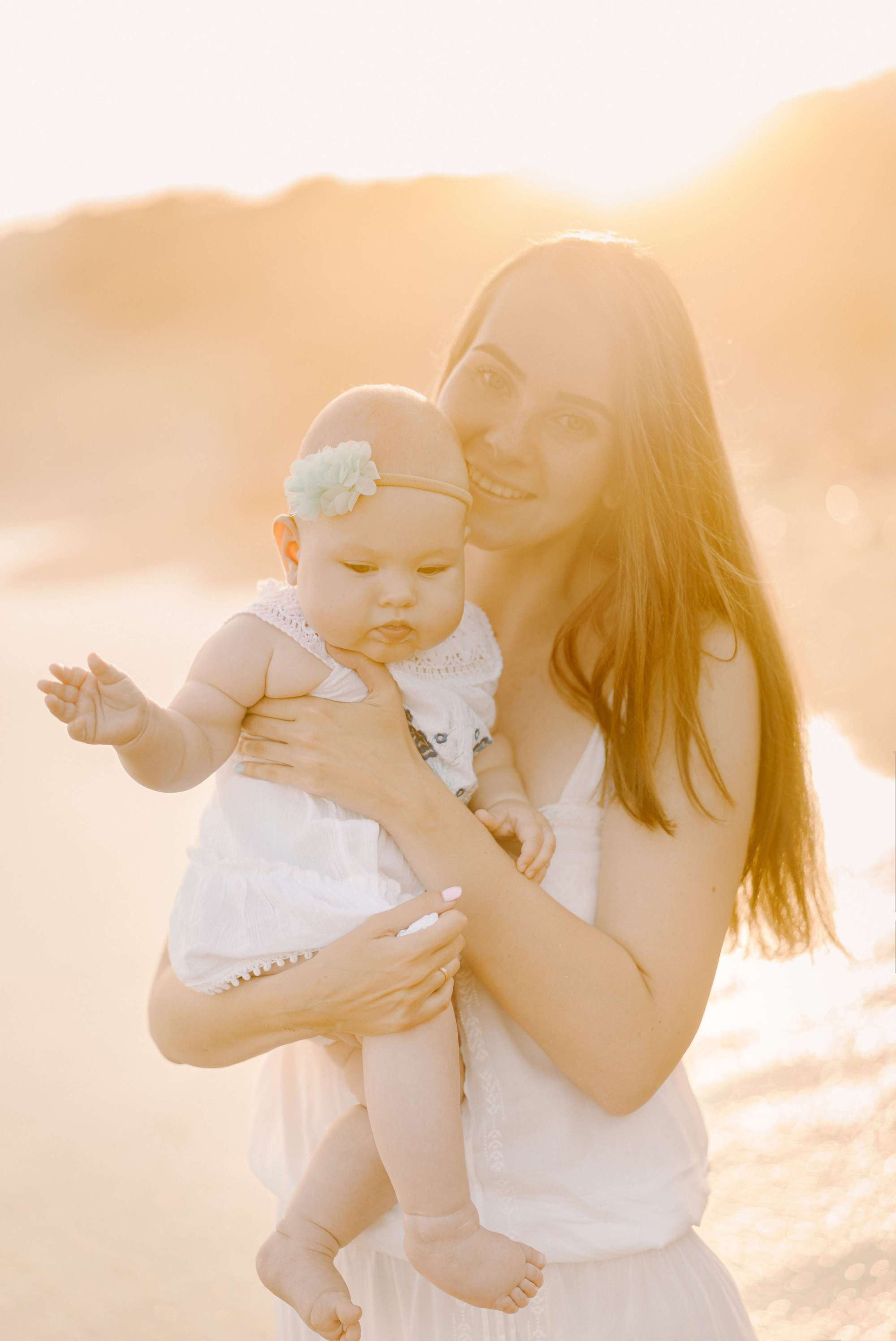 FAMILY BY THE OCEAN. Wedding Photography & Videography Team in California, Los Angeles, San Francisco, San Diego and Travel