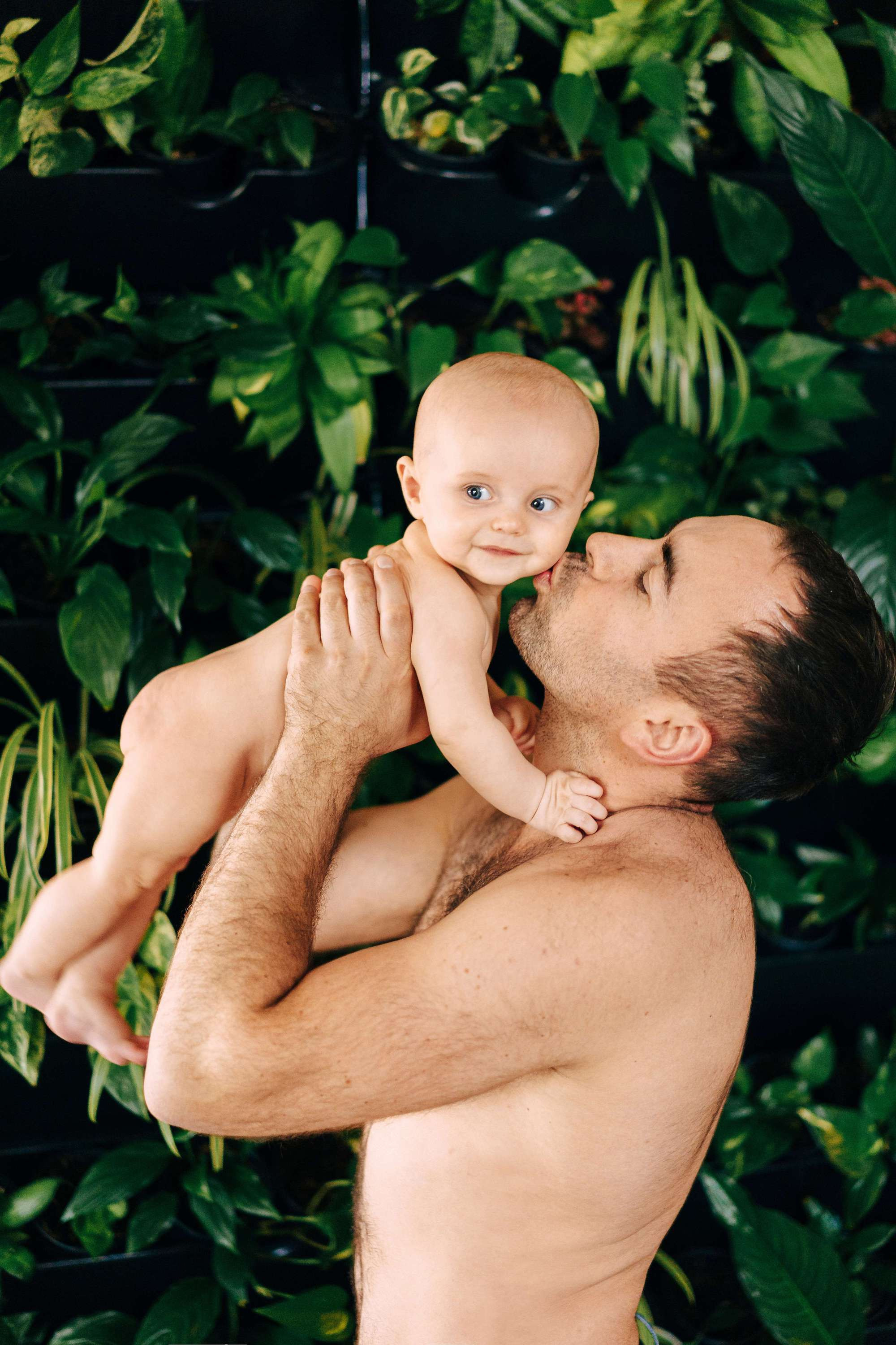 6 MONTHS BABY HOME SESSION. Wedding Photography & Videography Team in California, Los Angeles, San Francisco, San Diego and Travel