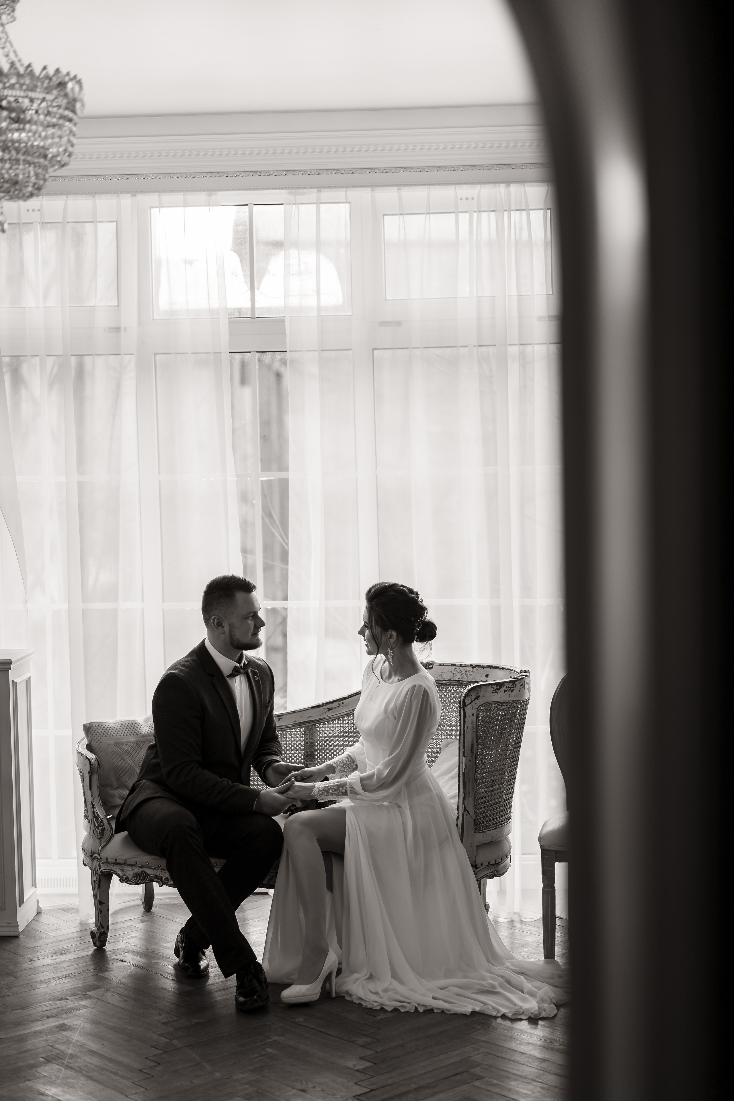 Studio Wedding Portraits. Wedding Photography & Videography Team in California, Los Angeles, San Francisco, San Diego and Travel