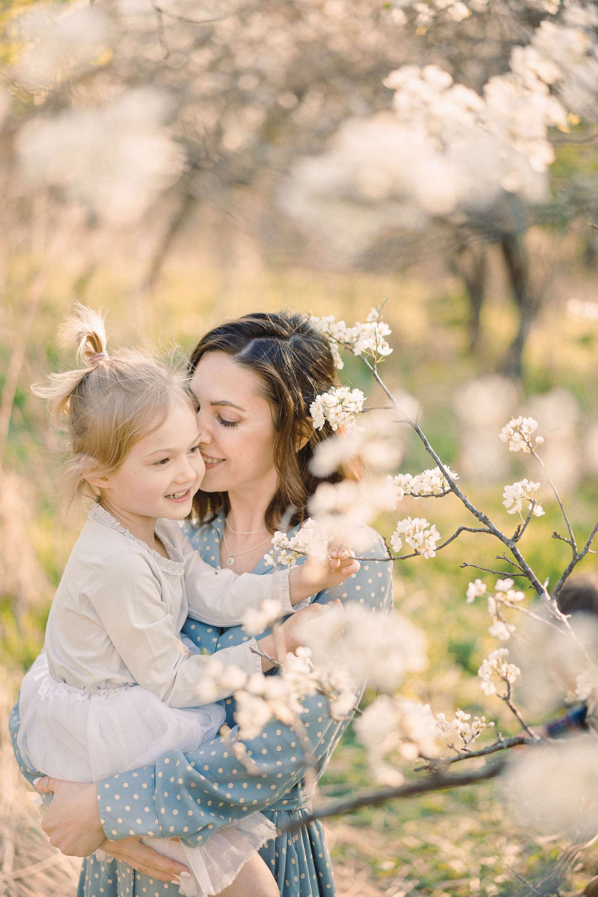 MAY BLOOM. Wedding Photography & Videography Team in California, Los Angeles, San Francisco, San Diego and Travel