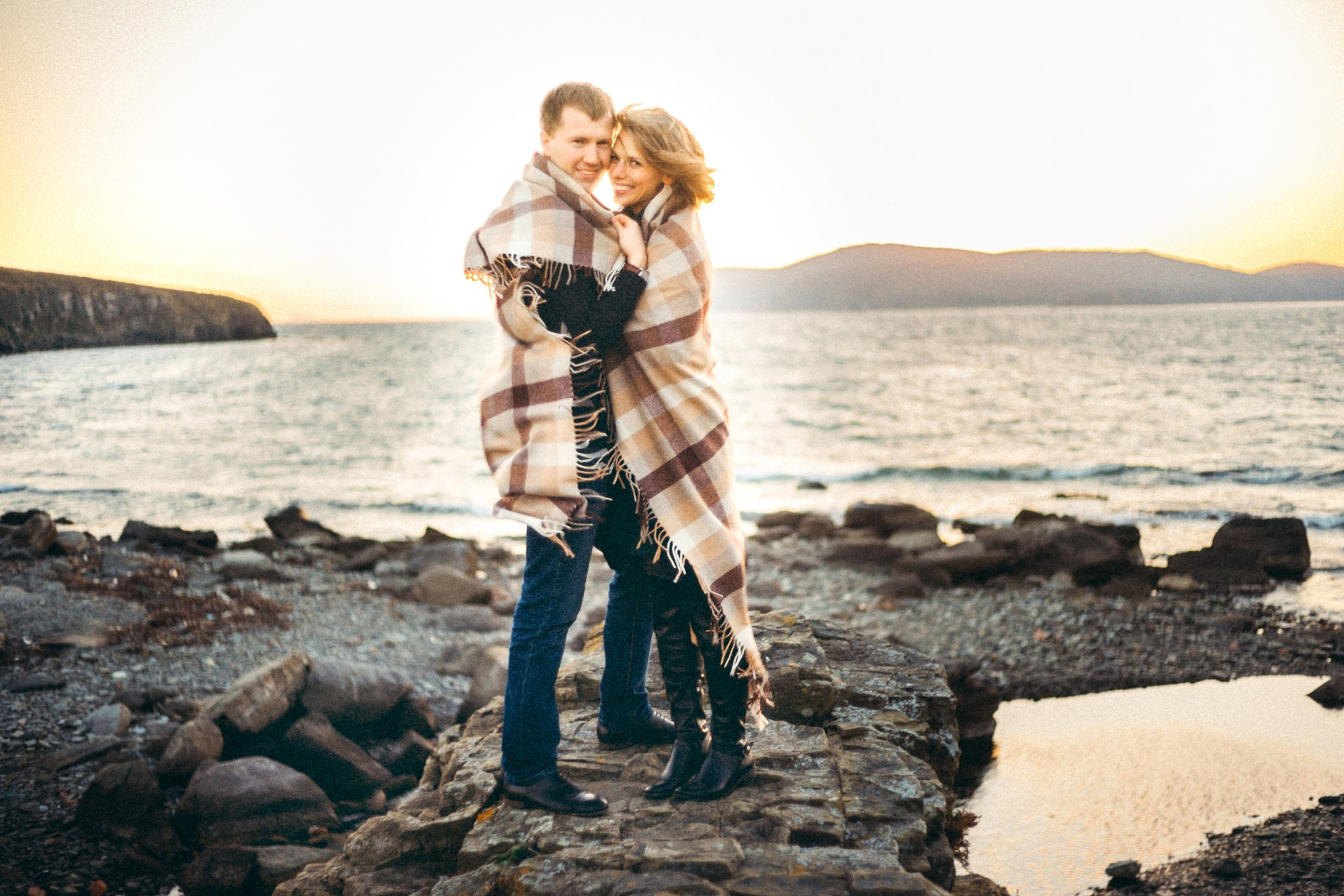 Proposal by the ocean. Wedding Photography & Videography Team in California, Los Angeles, San Francisco, San Diego and Travel
