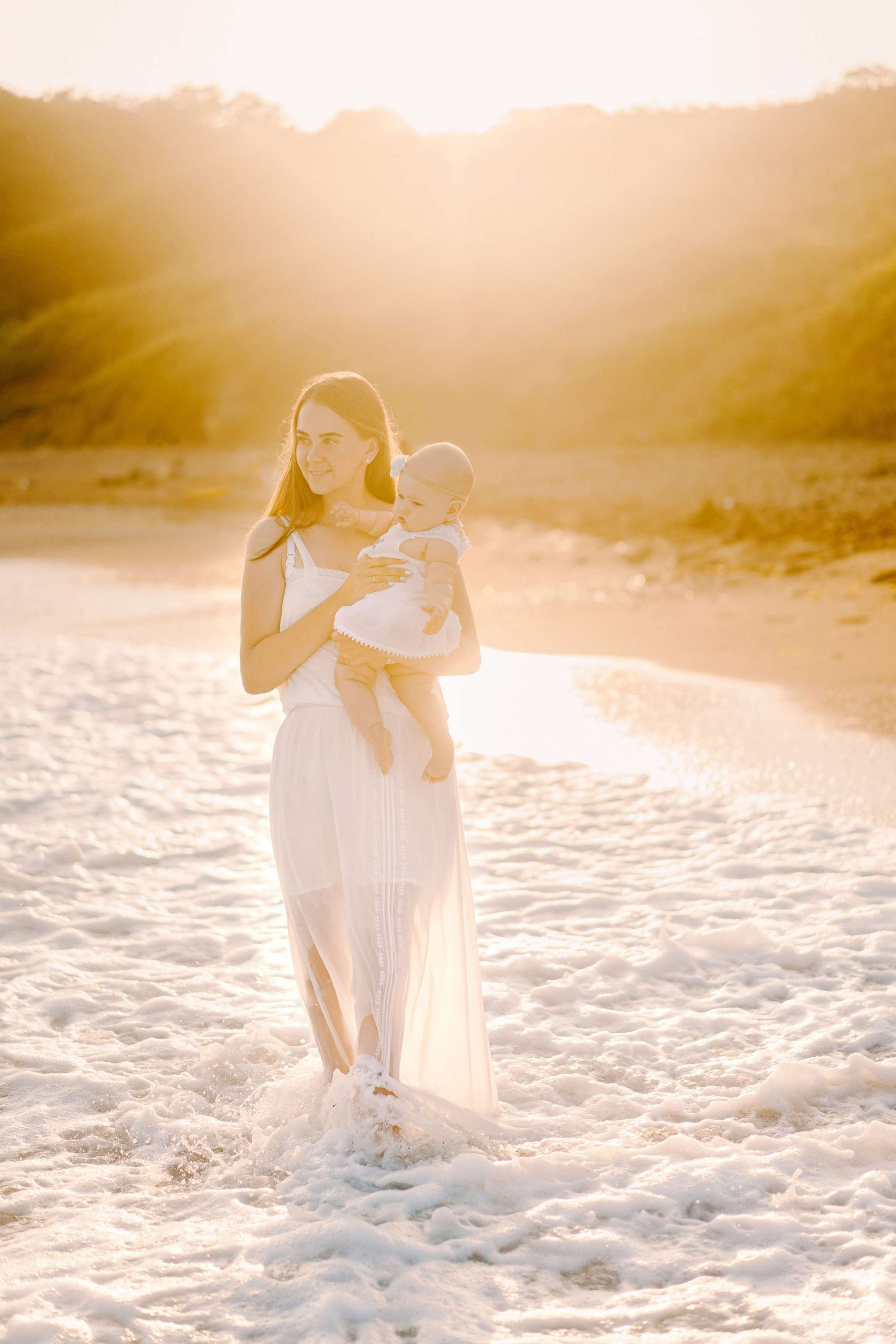 FAMILY BY THE OCEAN. Wedding Photography & Videography Team in California, Los Angeles, San Francisco, San Diego and Travel
