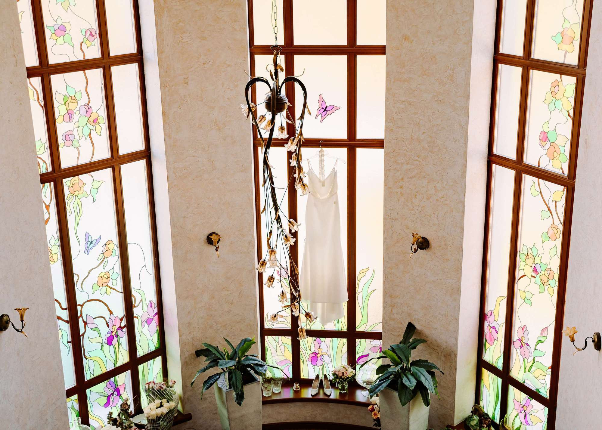 Backyard Wedding. Wedding Photography & Videography Team in California, Los Angeles, San Francisco, San Diego and Travel