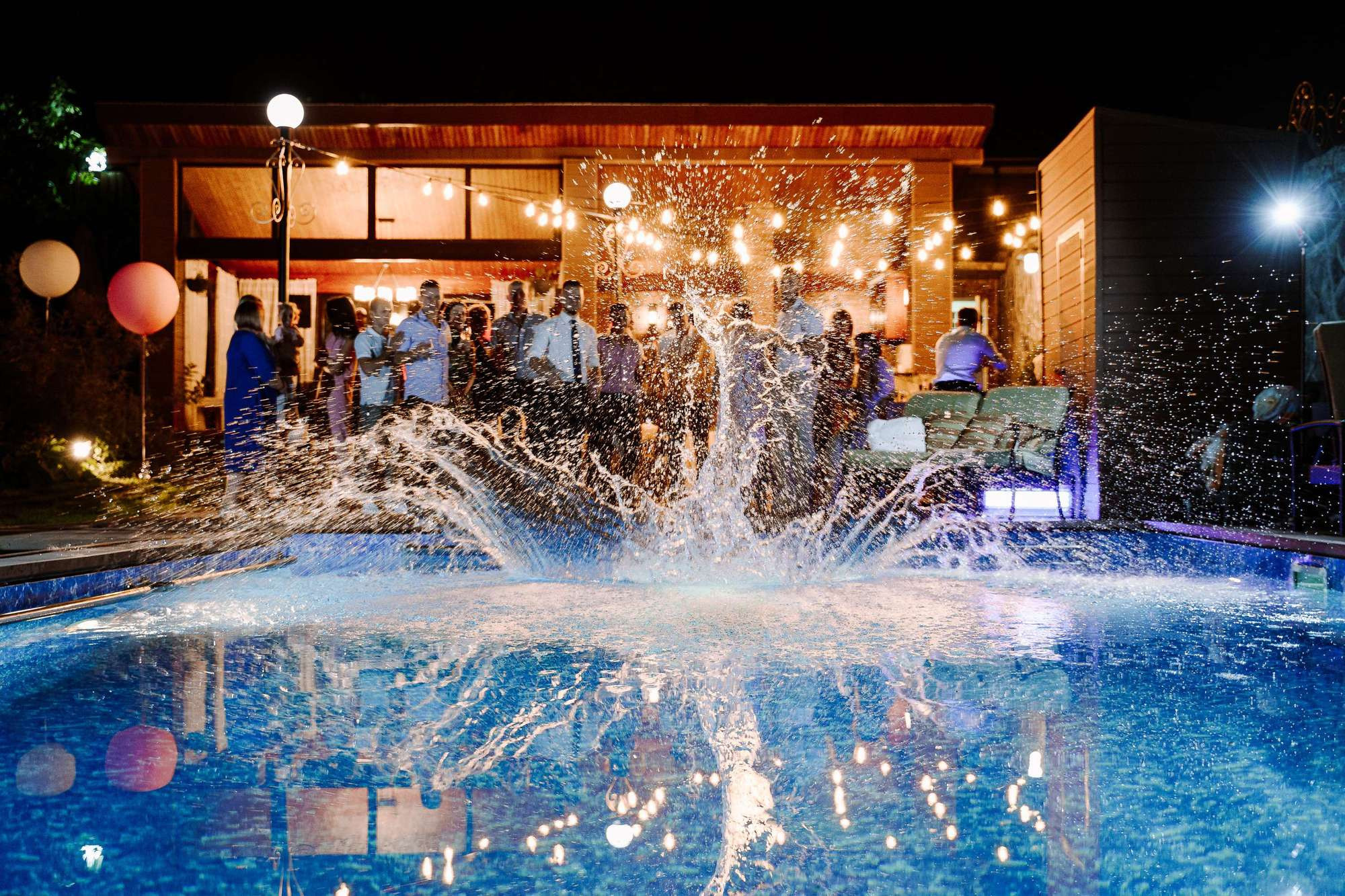 Backyard Wedding. Wedding Photography & Videography Team in California, Los Angeles, San Francisco, San Diego and Travel