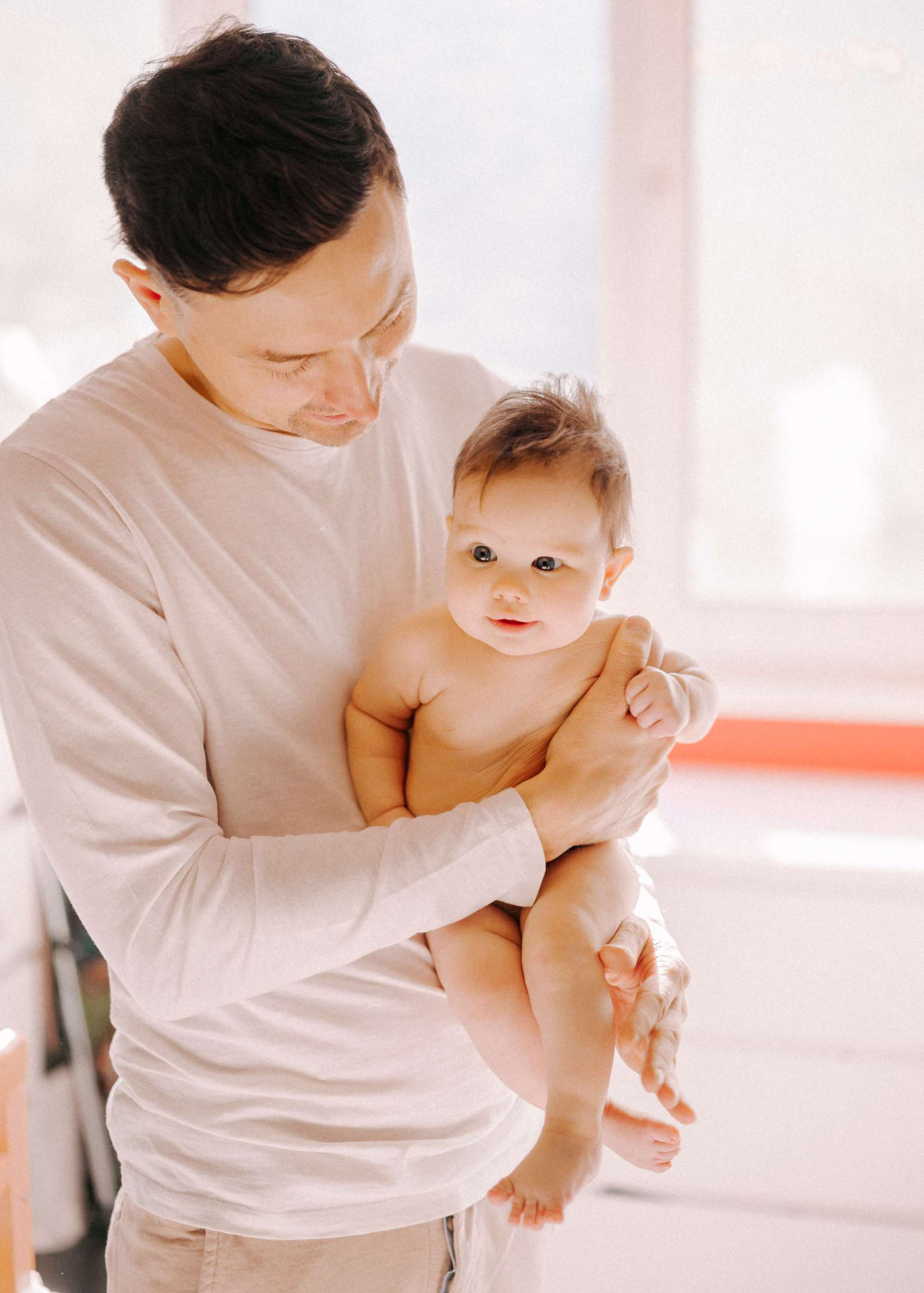 FAMILY SESSION AT HOME. Wedding Photography & Videography Team in California, Los Angeles, San Francisco, San Diego and Travel