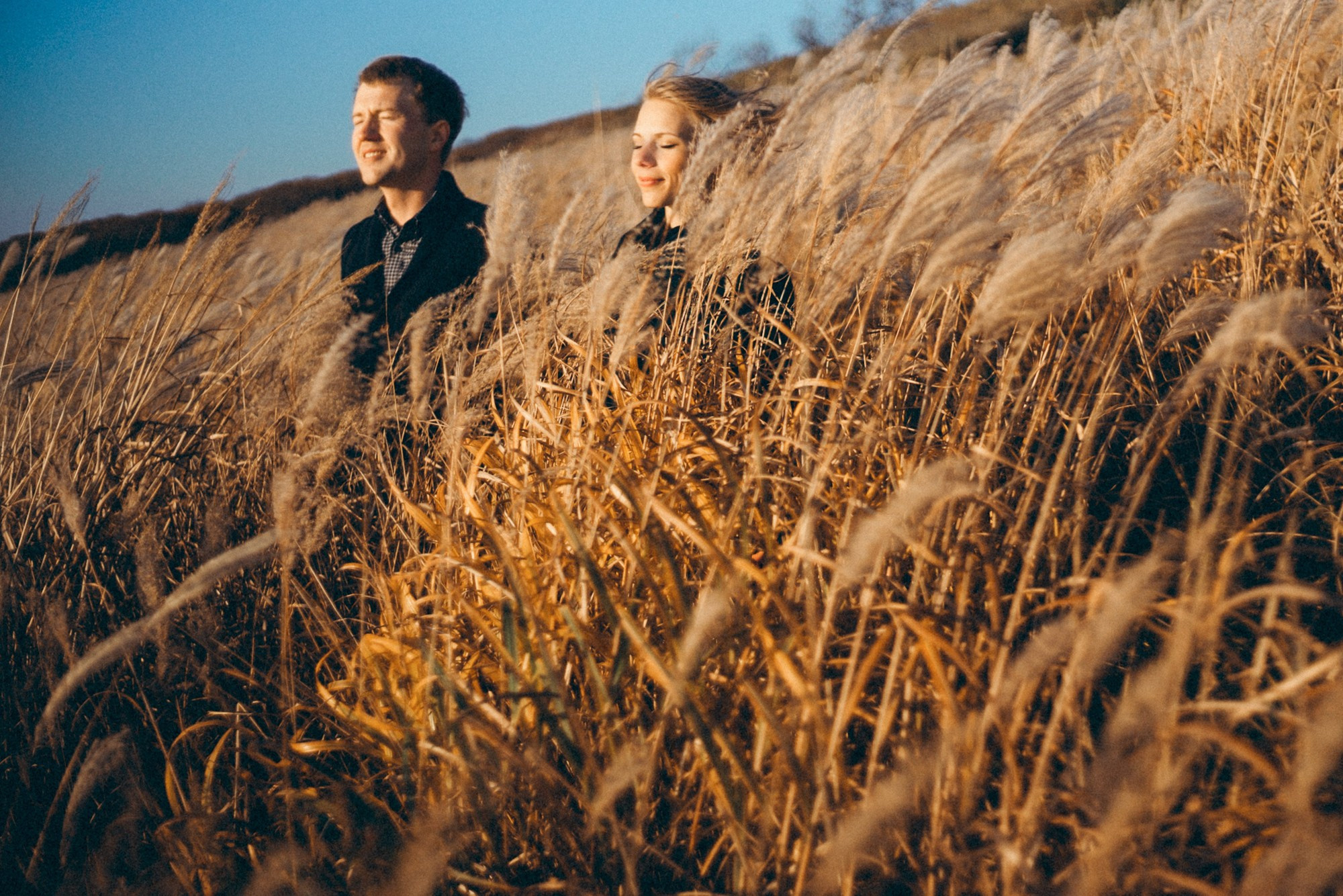 Proposal by the ocean. Wedding Photography & Videography Team in California, Los Angeles, San Francisco, San Diego and Travel