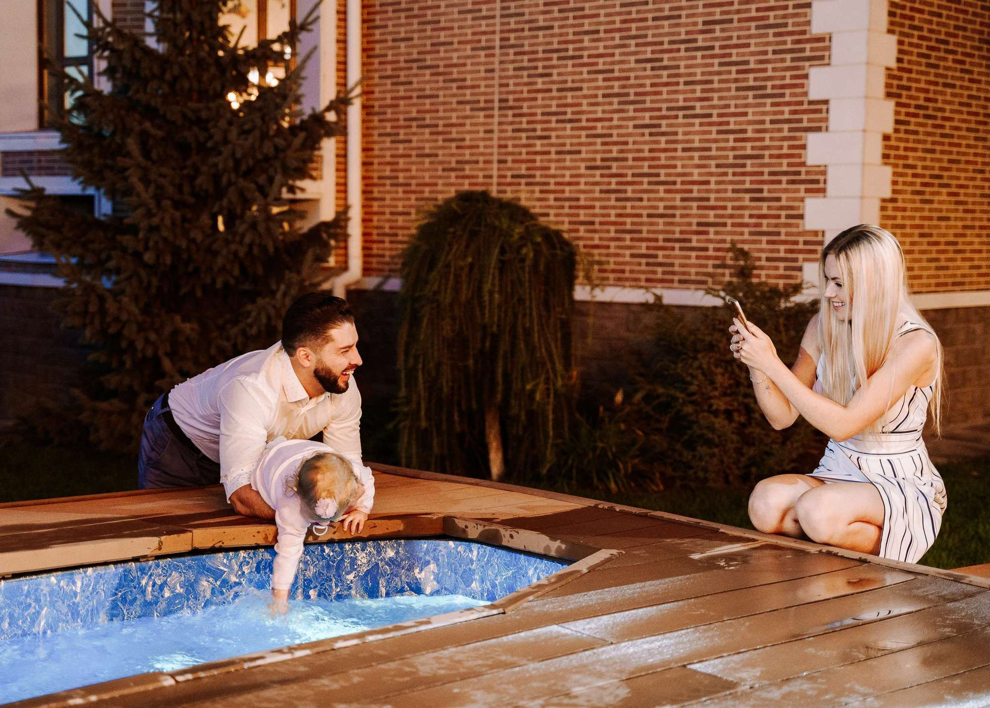 Backyard Wedding. Wedding Photography & Videography Team in California, Los Angeles, San Francisco, San Diego and Travel