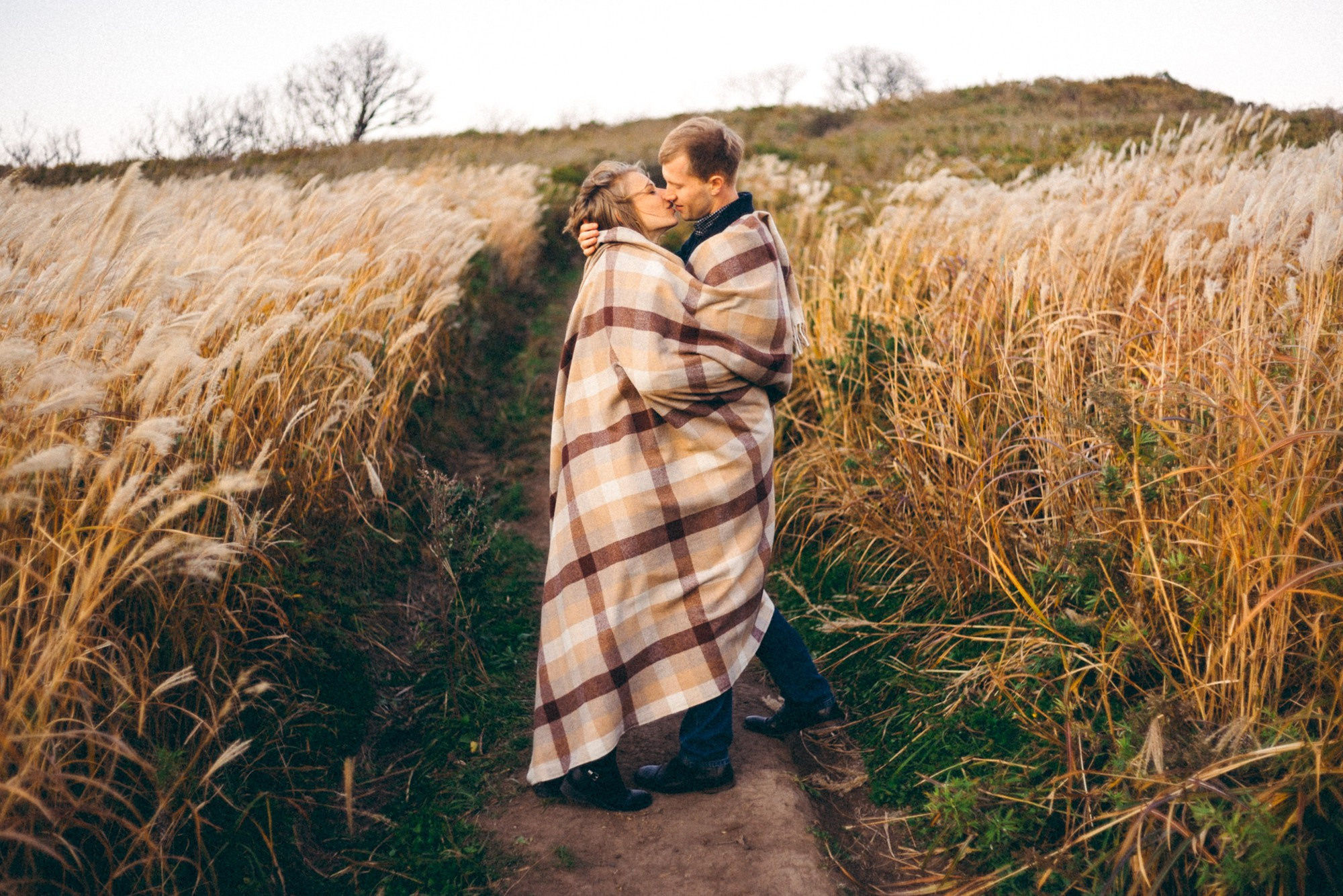 Proposal by the ocean. Wedding Photography & Videography Team in California, Los Angeles, San Francisco, San Diego and Travel