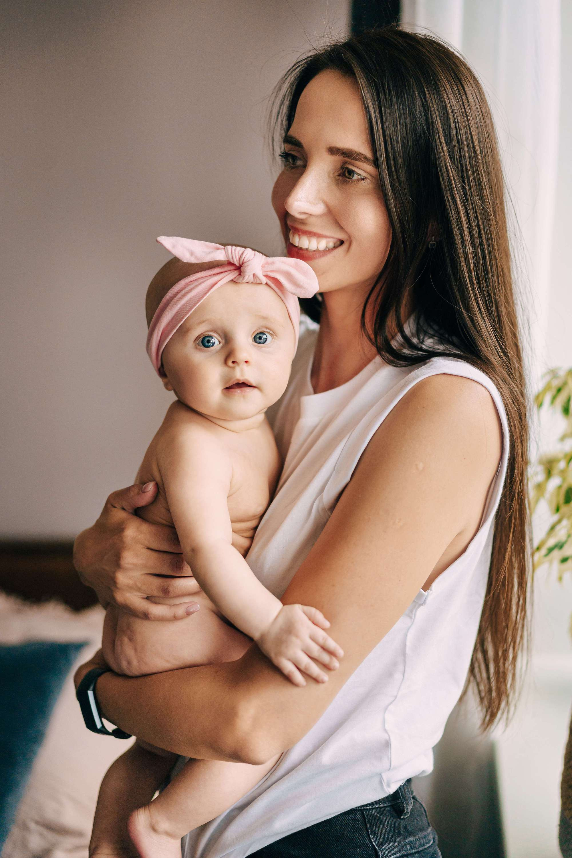 6 MONTHS BABY HOME SESSION. Wedding Photography & Videography Team in California, Los Angeles, San Francisco, San Diego and Travel