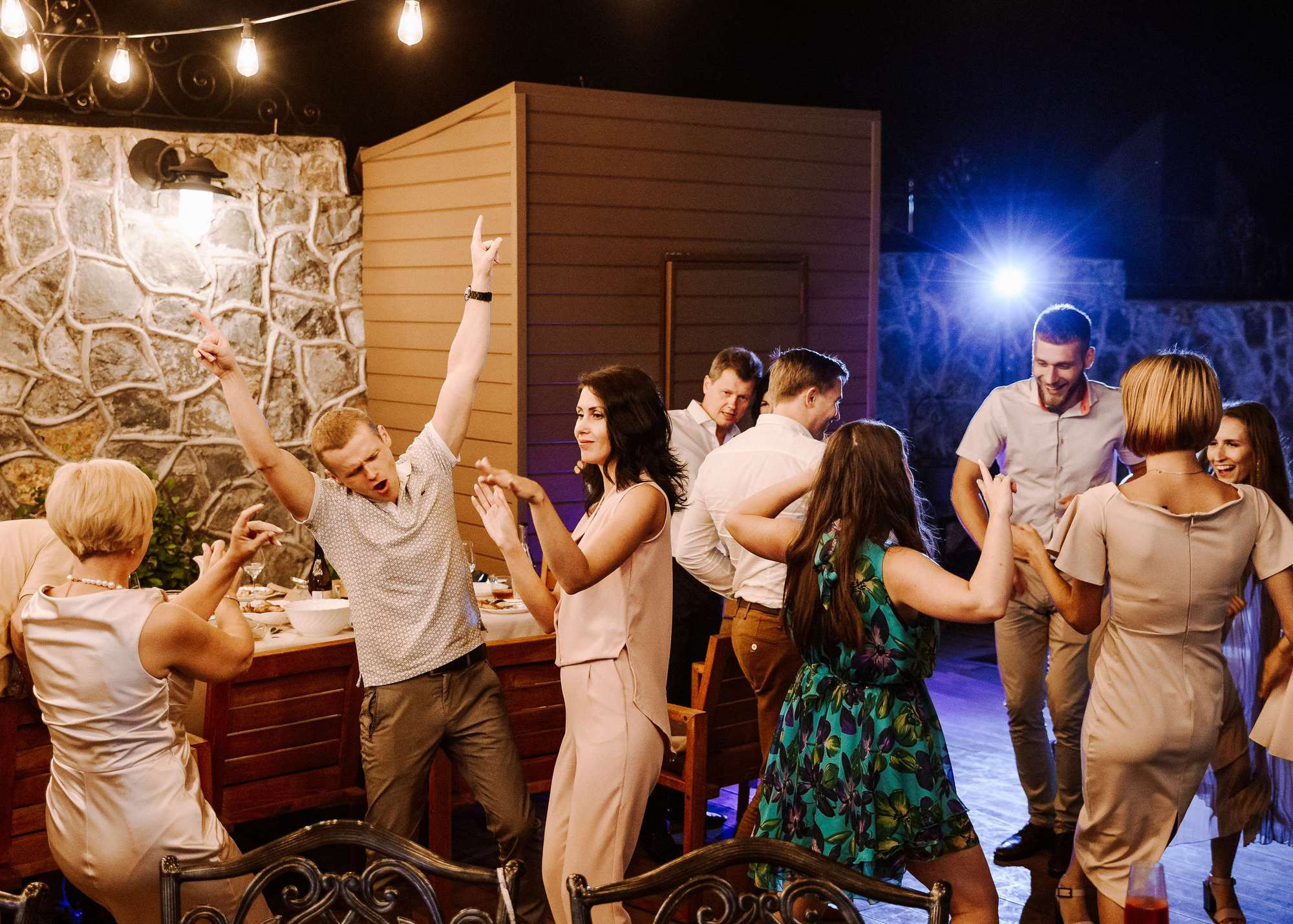 Backyard Wedding. Wedding Photography & Videography Team in California, Los Angeles, San Francisco, San Diego and Travel