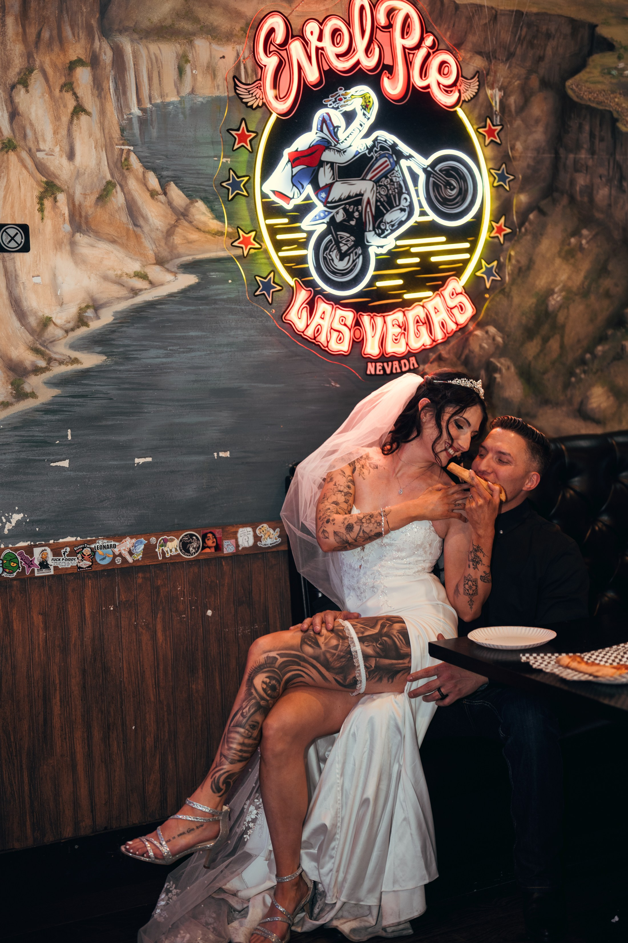 Krystina&Raymond. Wedding & elopement photographer Viktoriya Kravtsov. Las Vegas