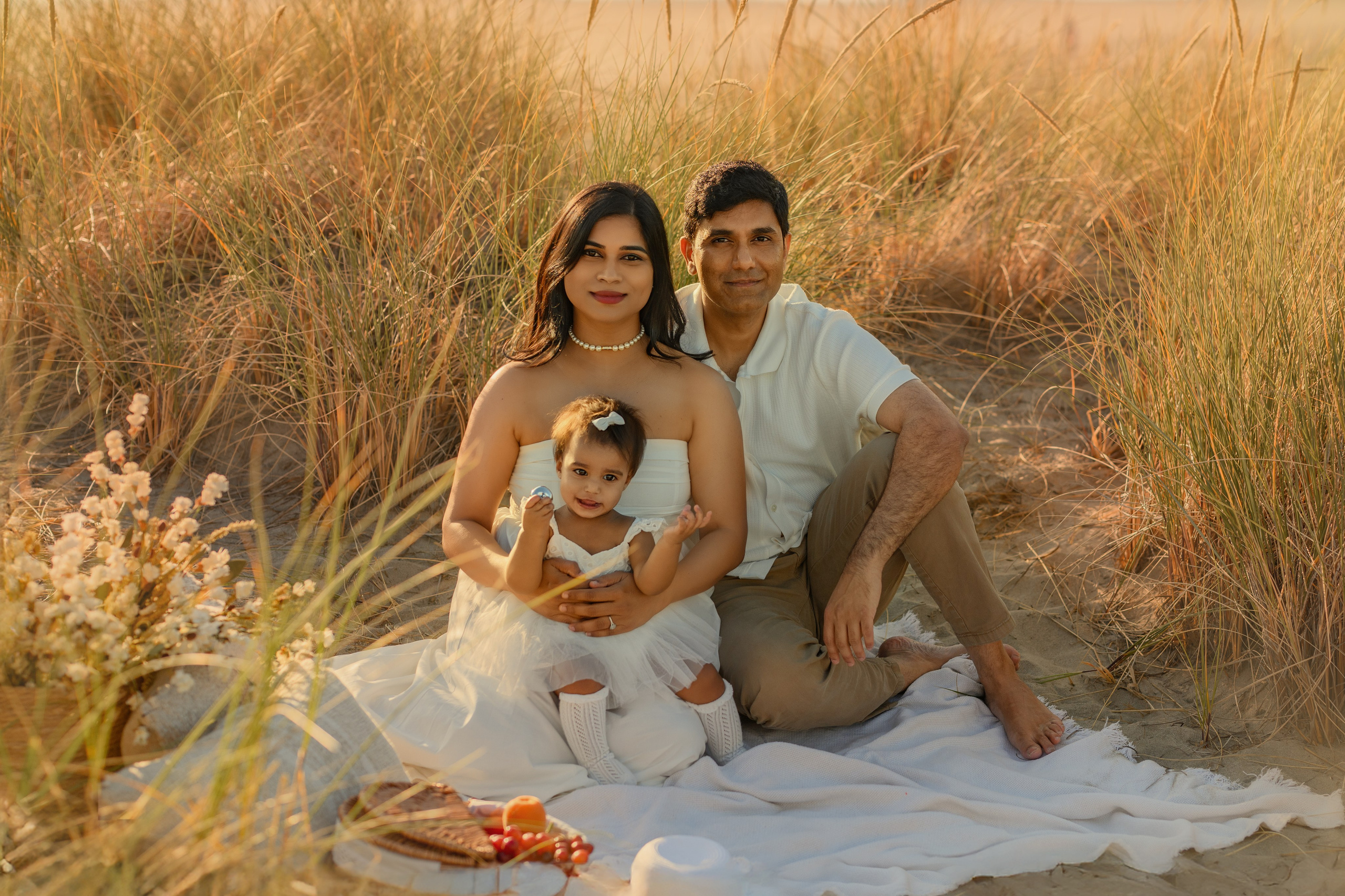 Praveena’s family. Wedding & family photography in Seattle area. Helen Michelle photographer